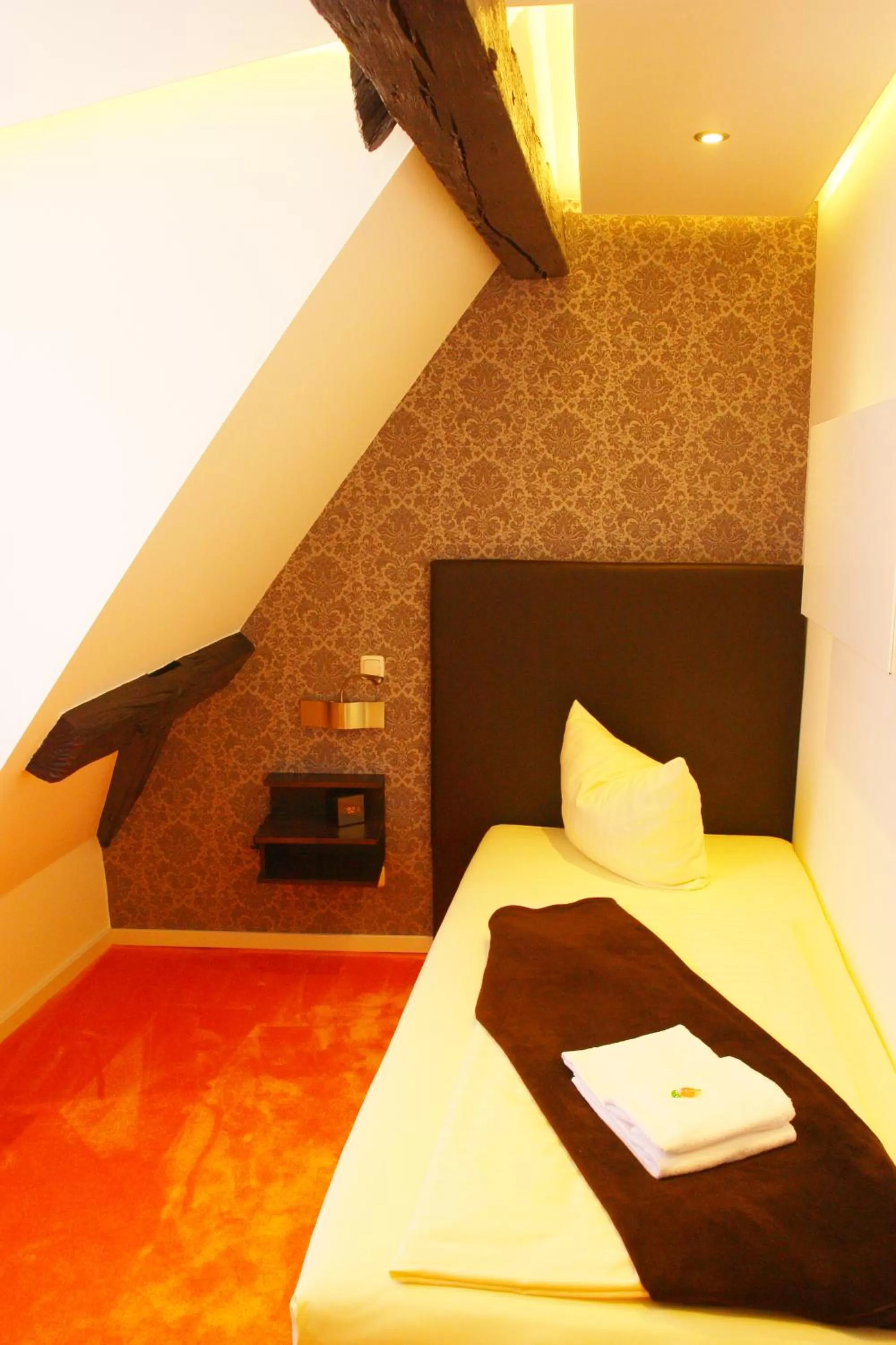 Photo of the whole room, Bed in Hotel am Schloss