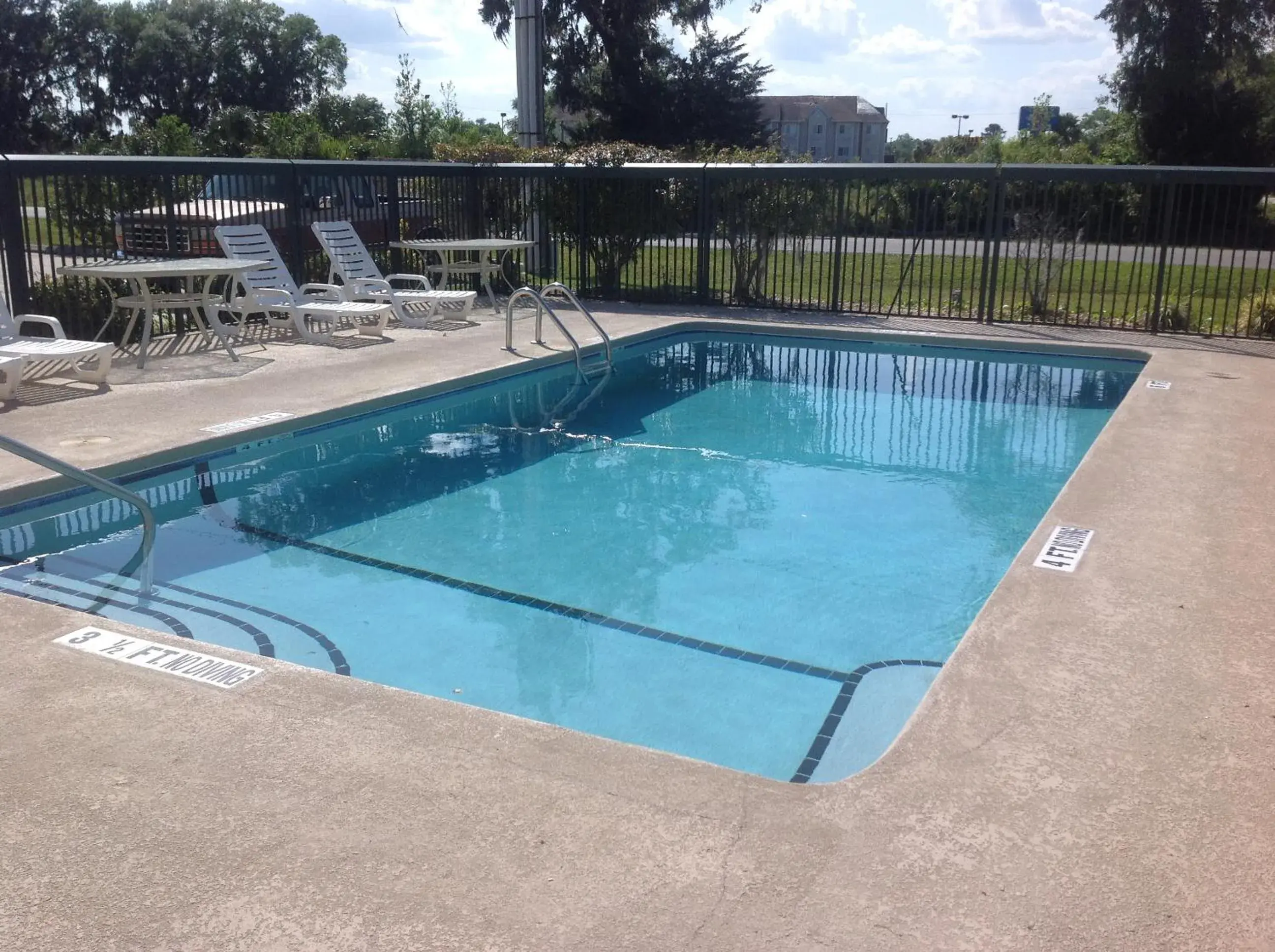 Swimming Pool in Super 8 by Wyndham Brunswick/South
