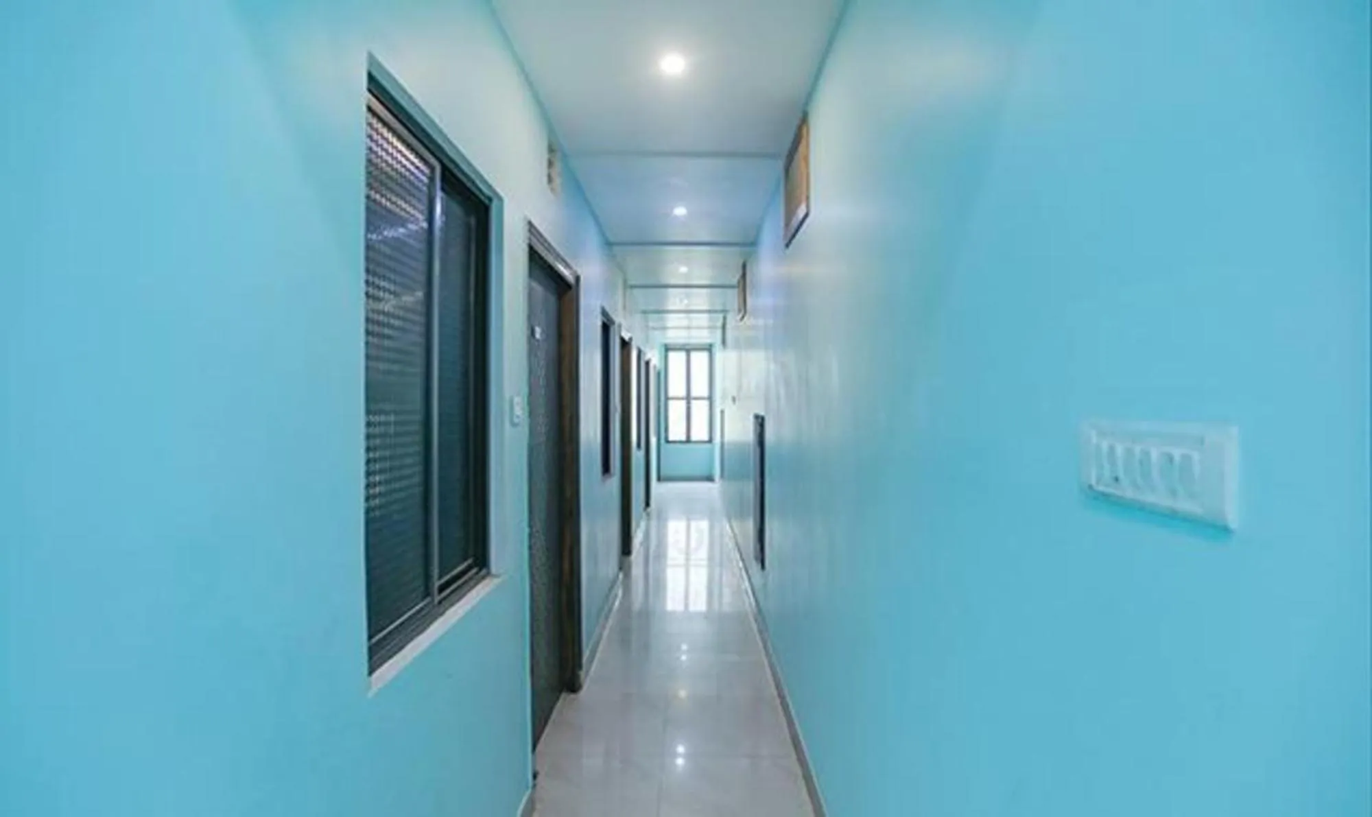 Lobby or reception in FabExpress Banarasi Kothi