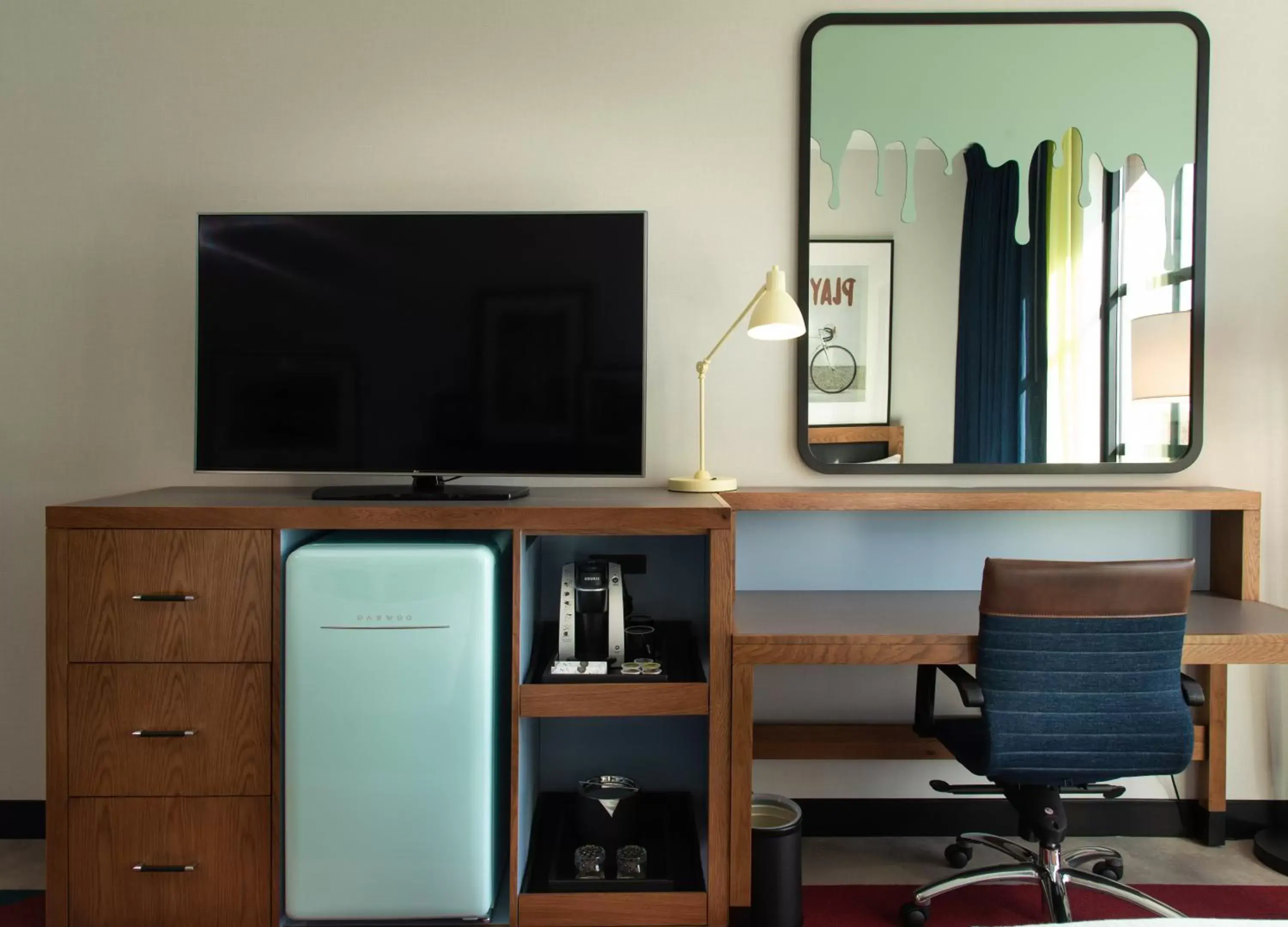 Photo of the whole room, TV/Entertainment Center in Hotel Indigo - Madison Downtown, an IHG Hotel