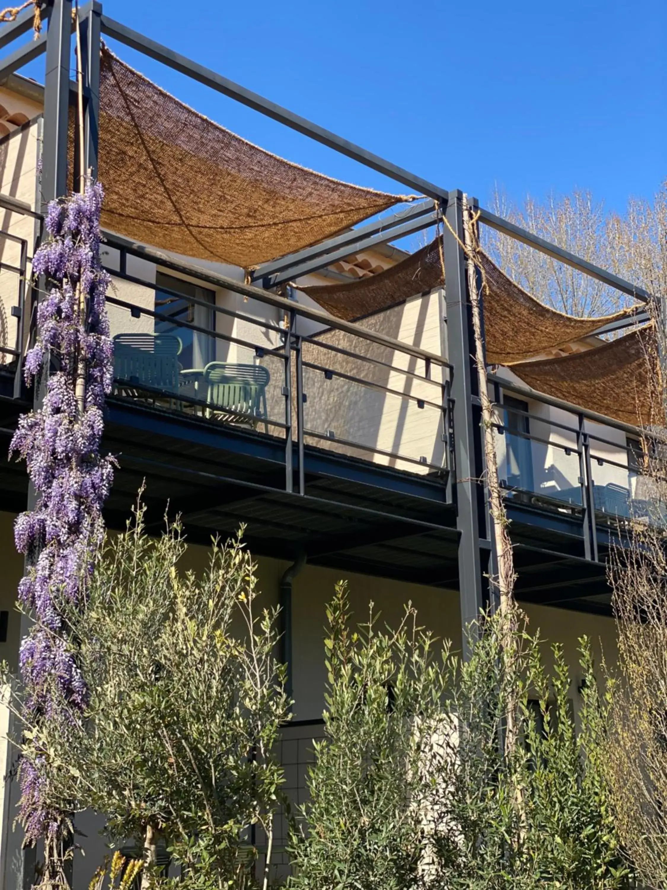 Balcony/Terrace, Property Building in Les Lodges Sainte-Victoire Hotel & Spa