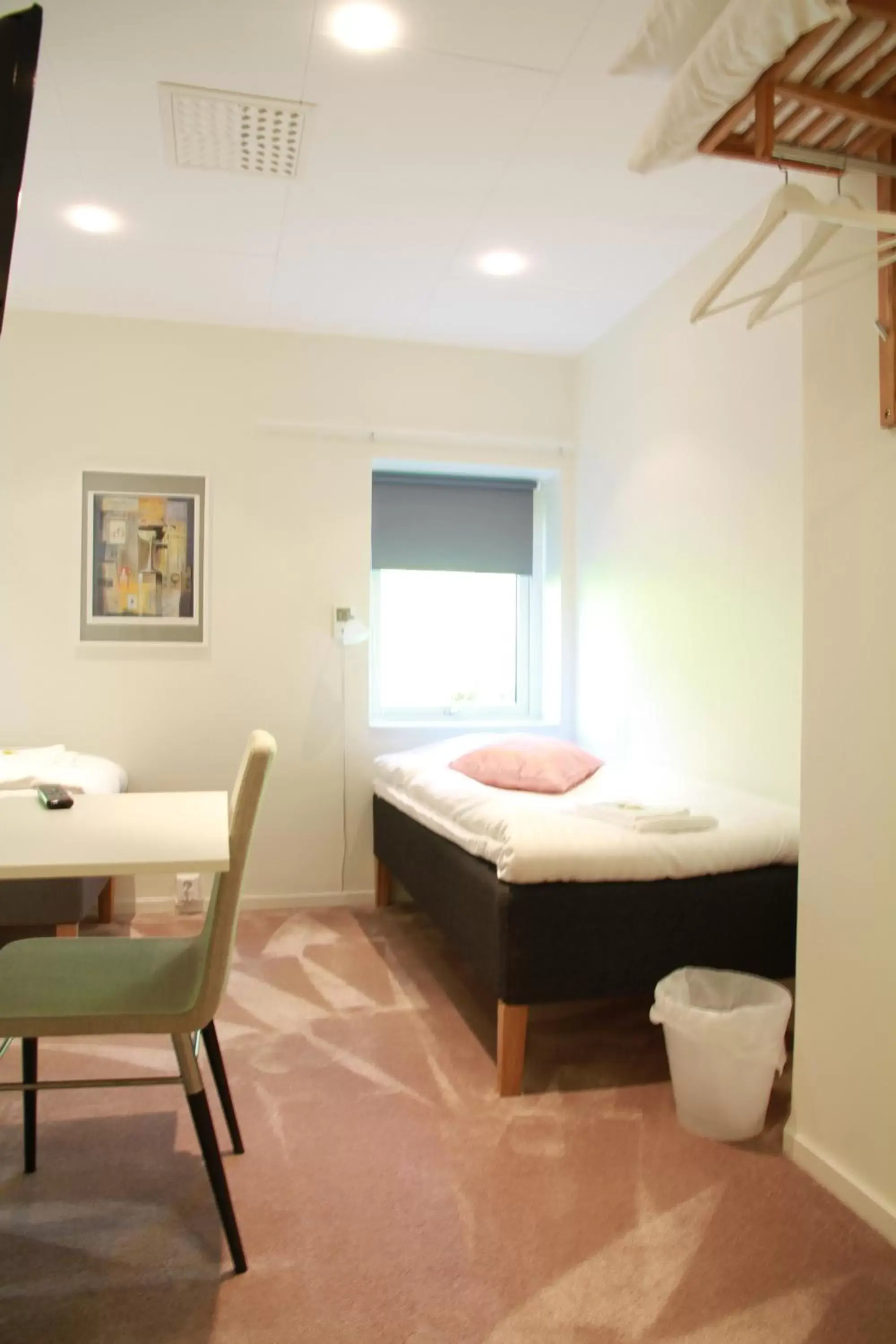 Photo of the whole room, Bed in Flygplatshotellet Photo of the whole room, Bed in Flygplatshotellet