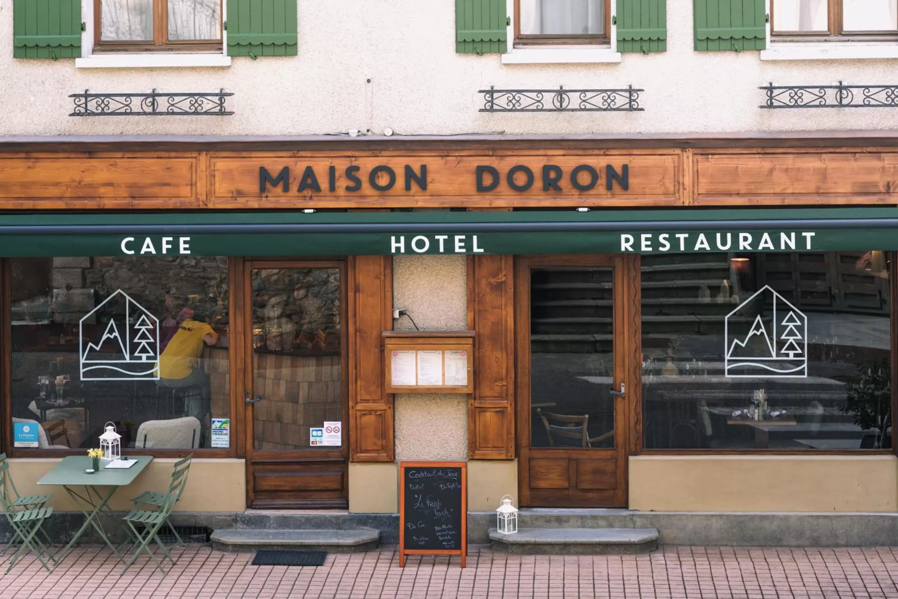 Restaurant/places to eat in Hôtel Maison Doron