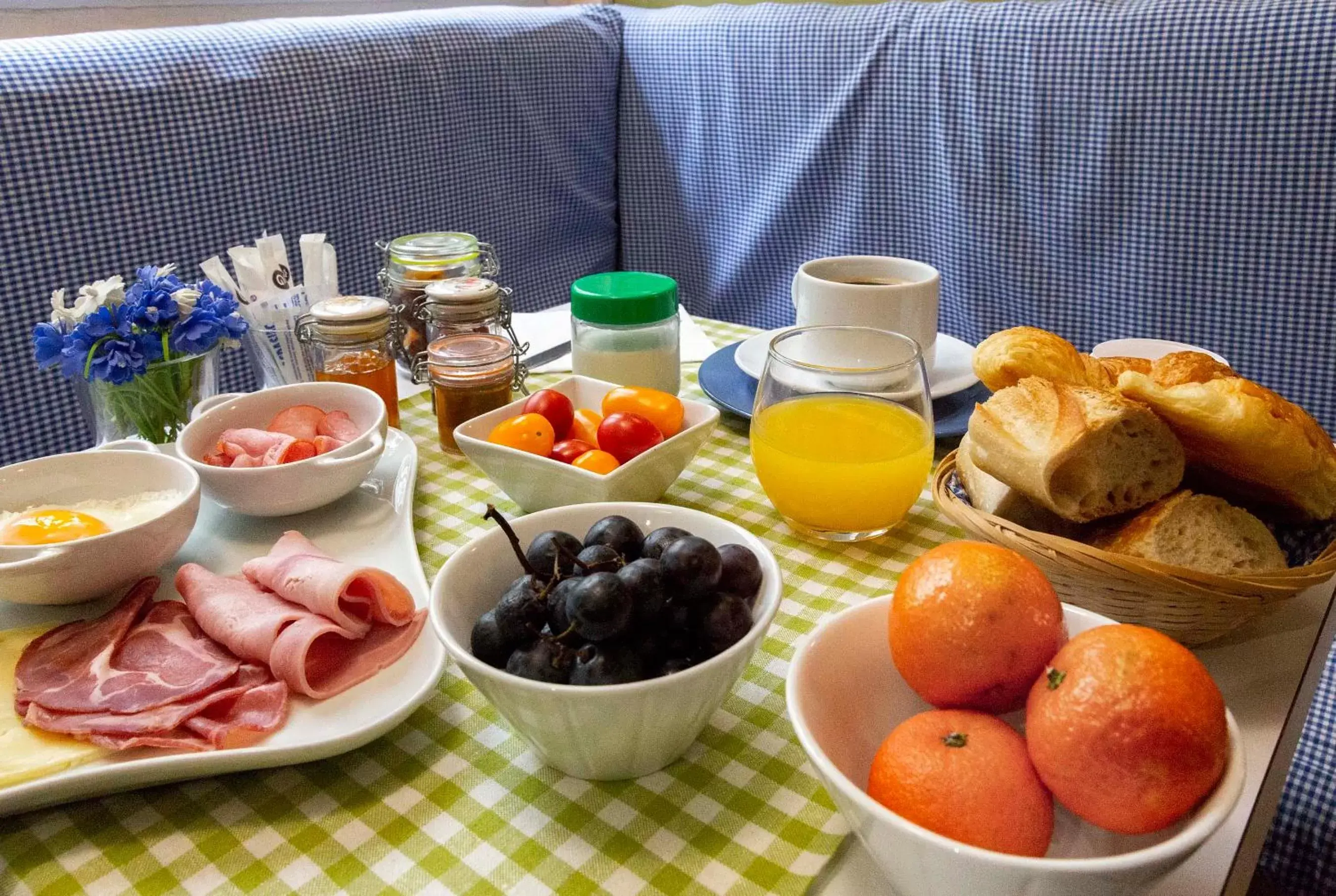 Breakfast in Hotel Mignon Breakfast in Hotel Mignon