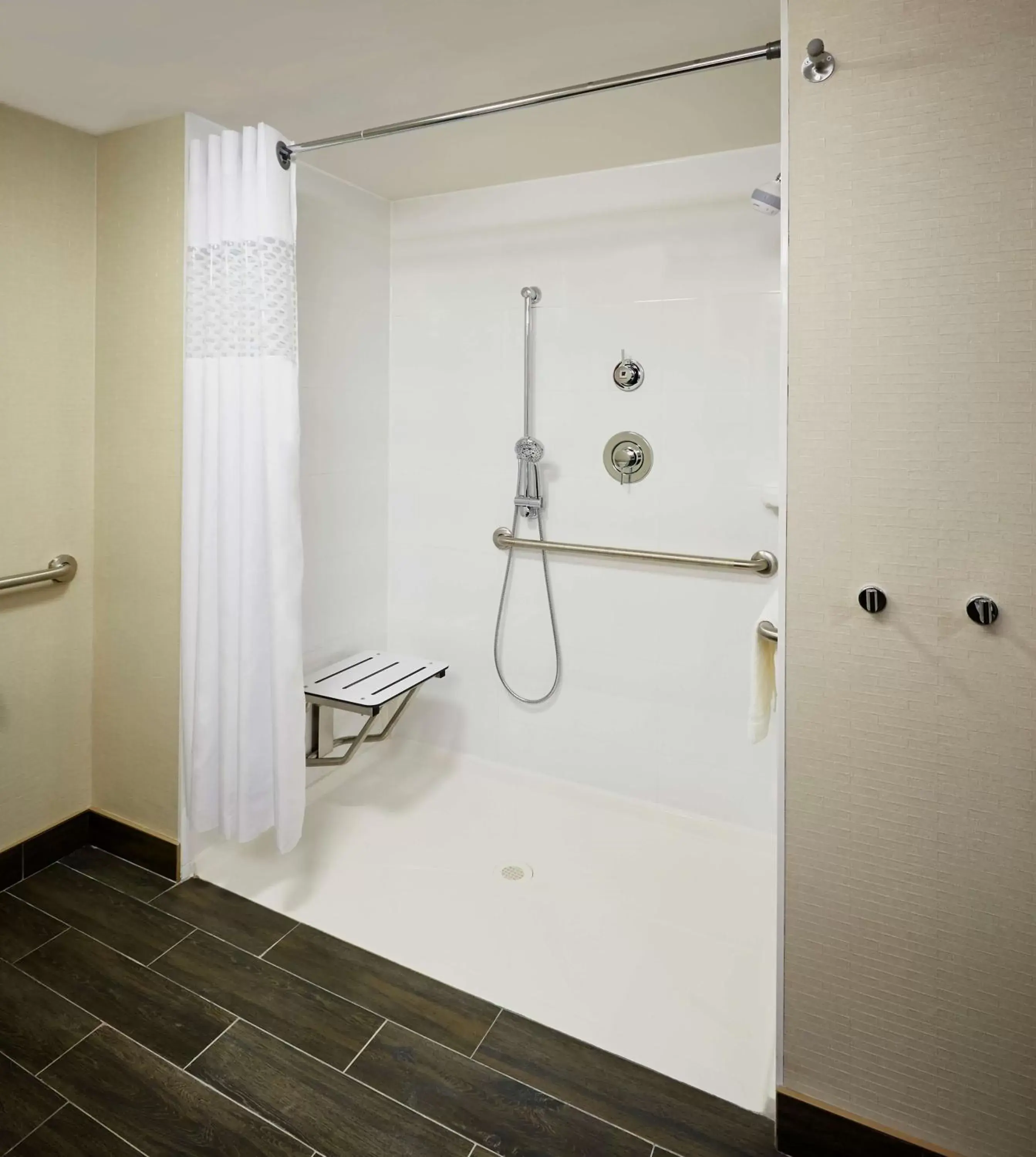Bed in Hampton Inn by Hilton Timmins Bed in Hampton Inn by Hilton Timmins