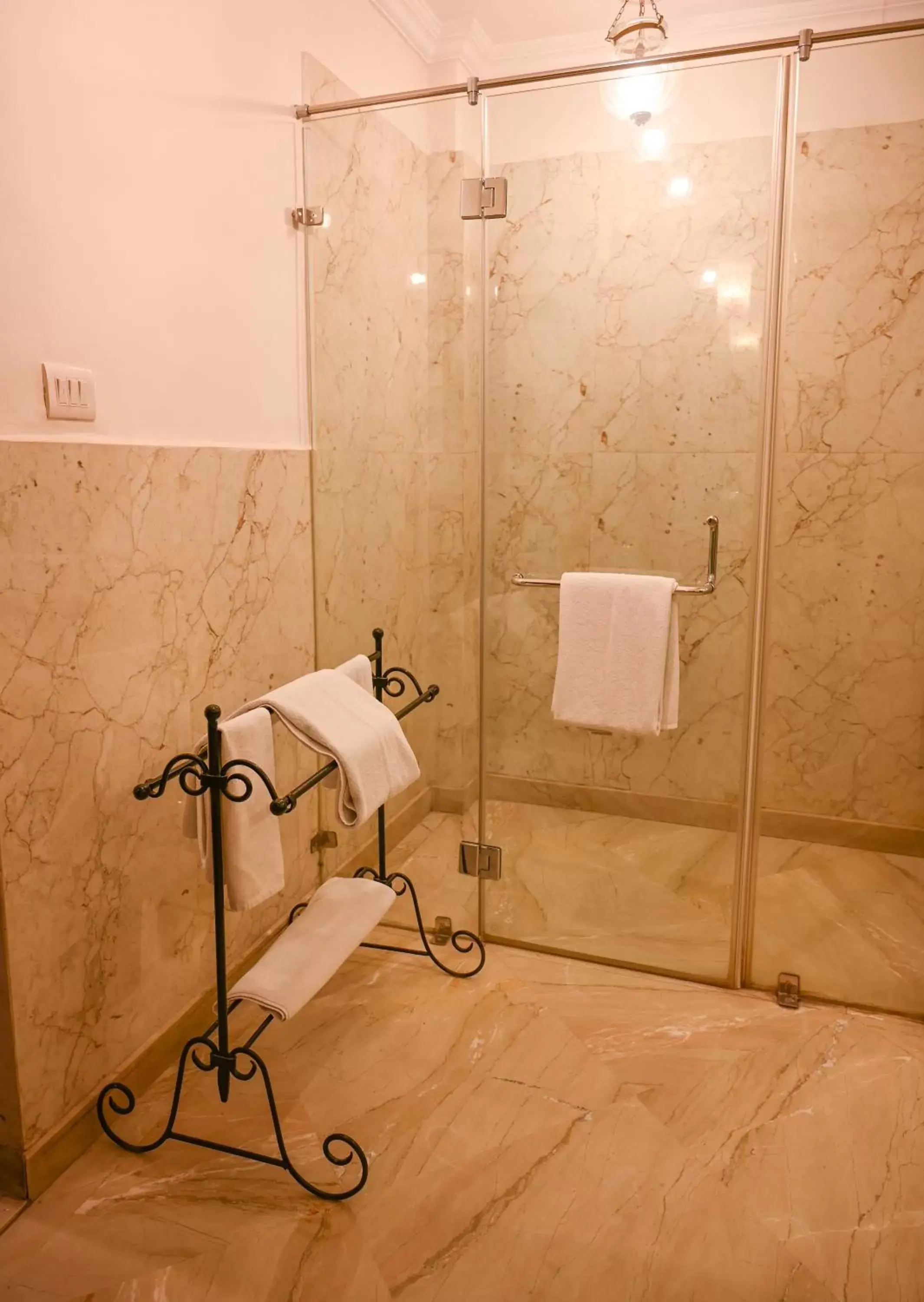 Bathroom in Ranbanka Palace