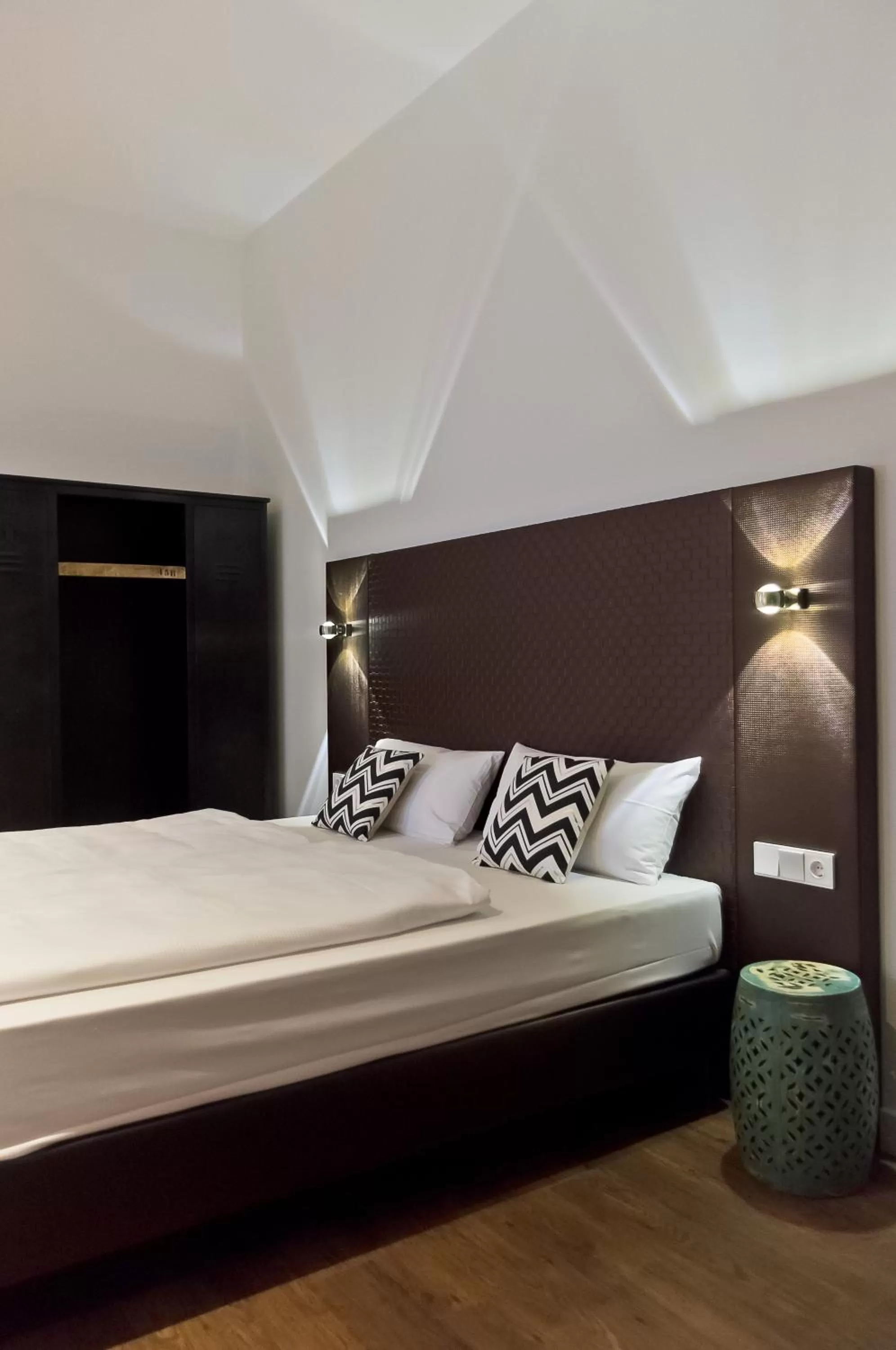 Bed in elaya hotel leipzig city center