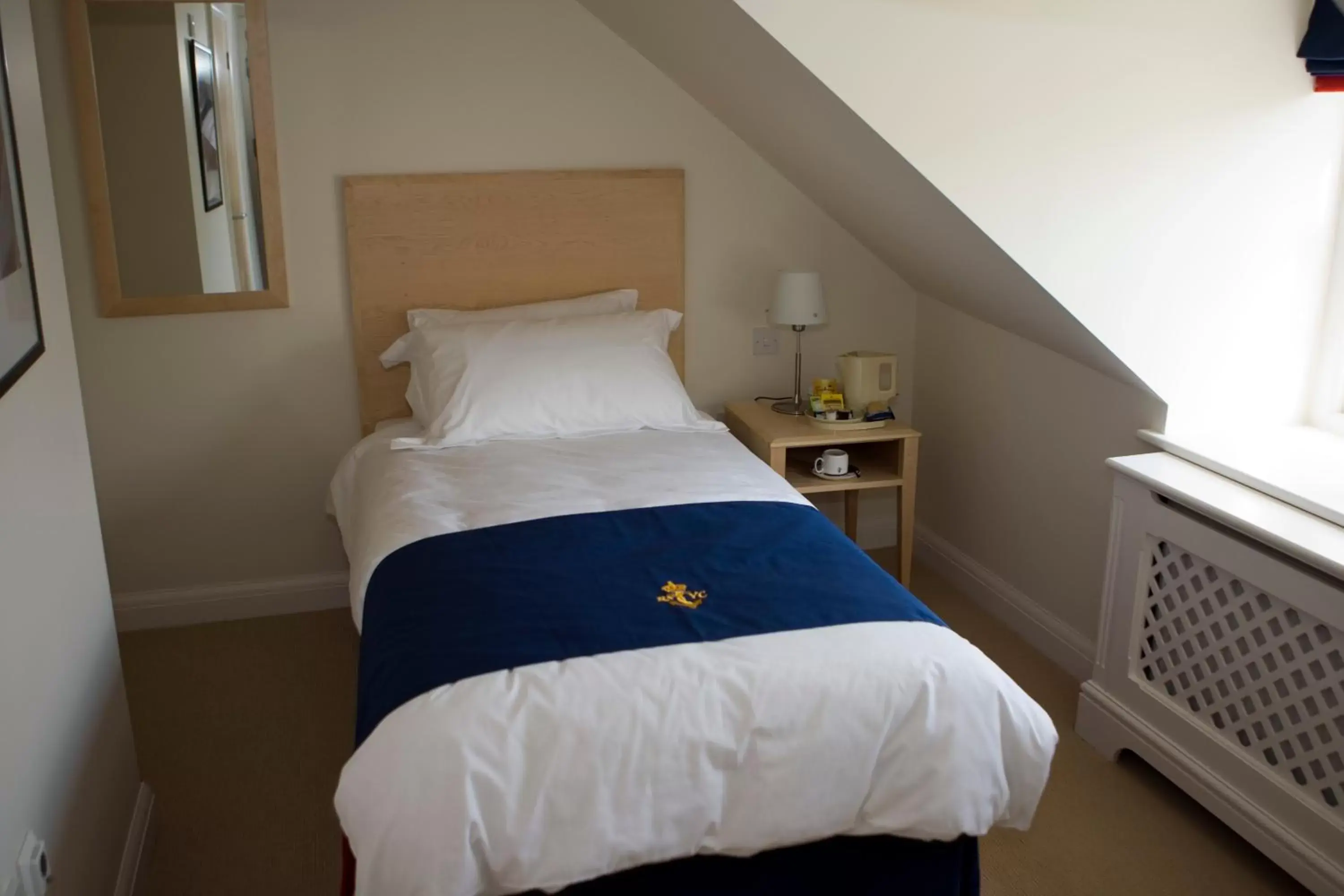 Bedroom, Bed in Royal Southern Yacht Club
