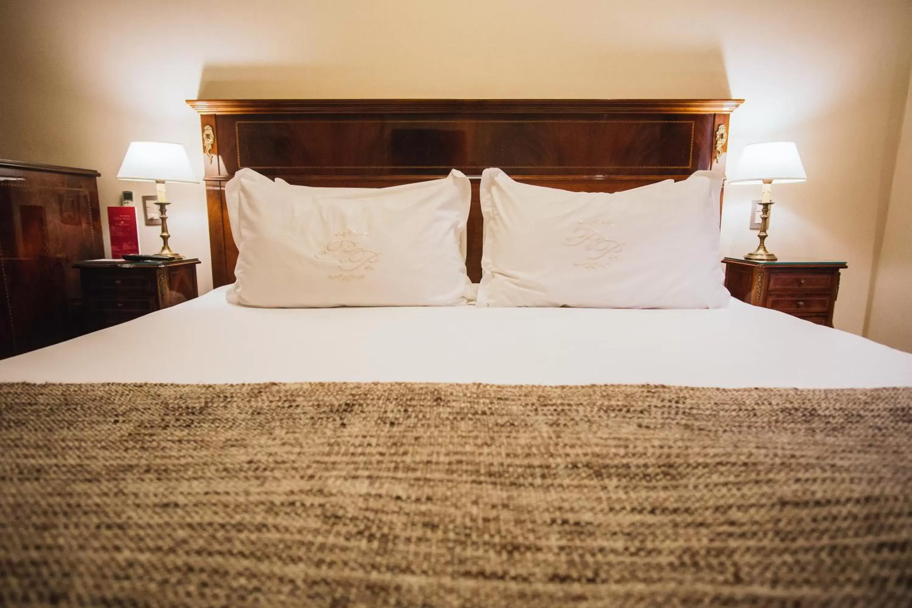 Bed in Melia Recoleta Plaza Hotel