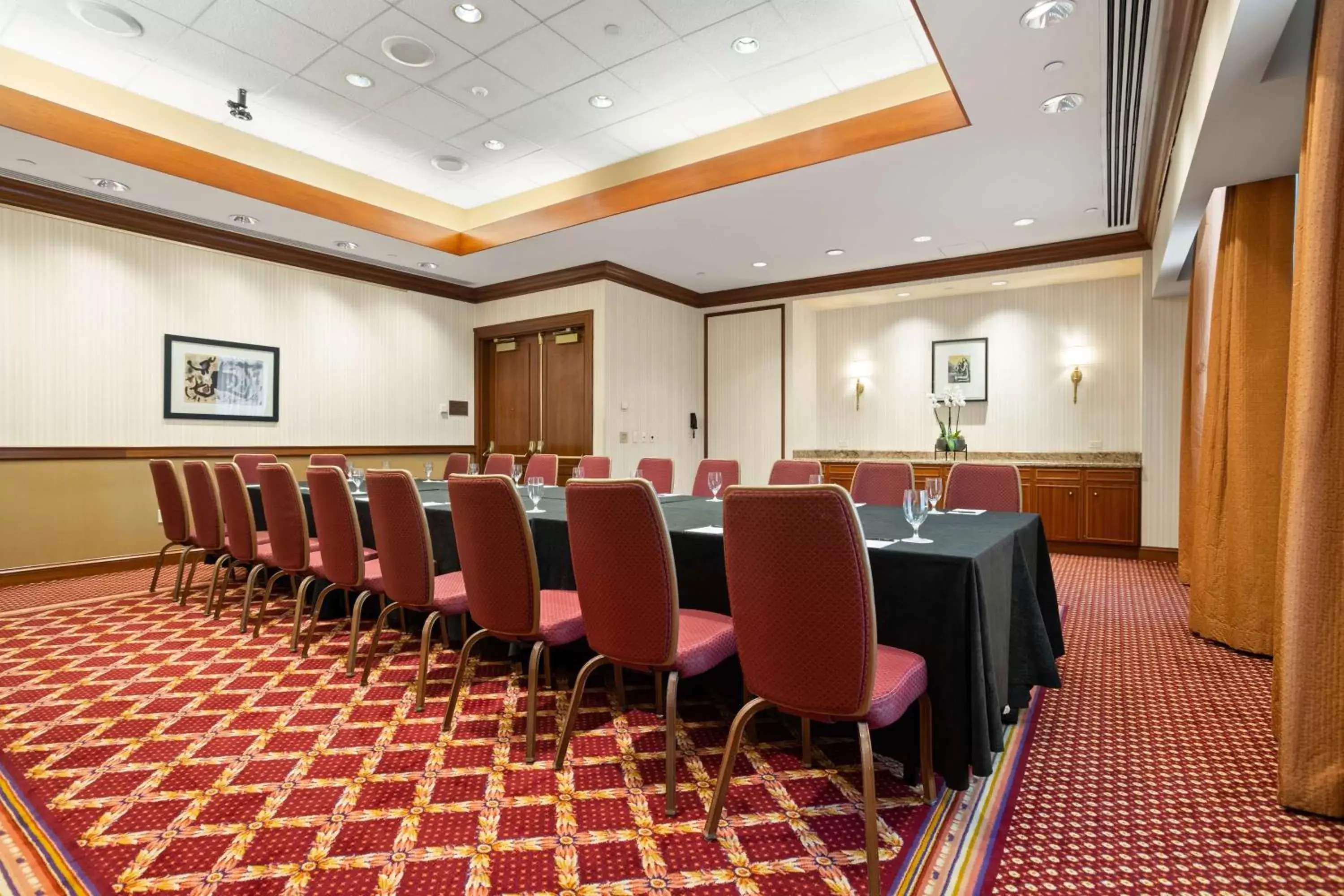 Meeting/conference room in Conrad Indianapolis