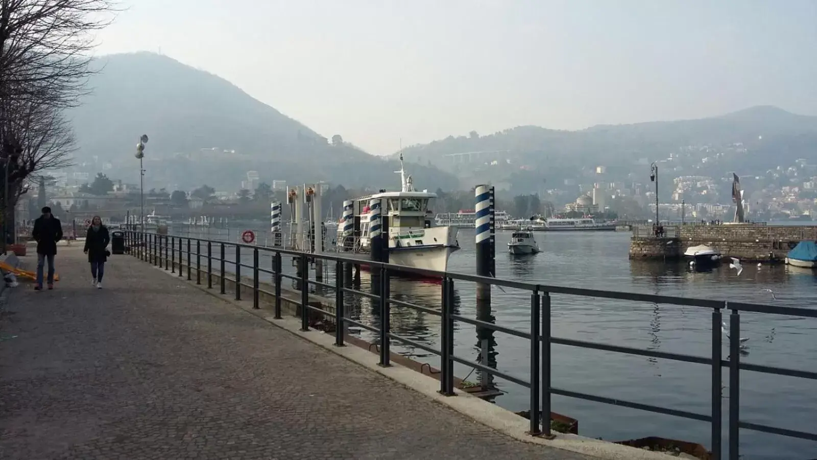 Lake view, Mountain View in Al Porticciolo di Sant'Agostino