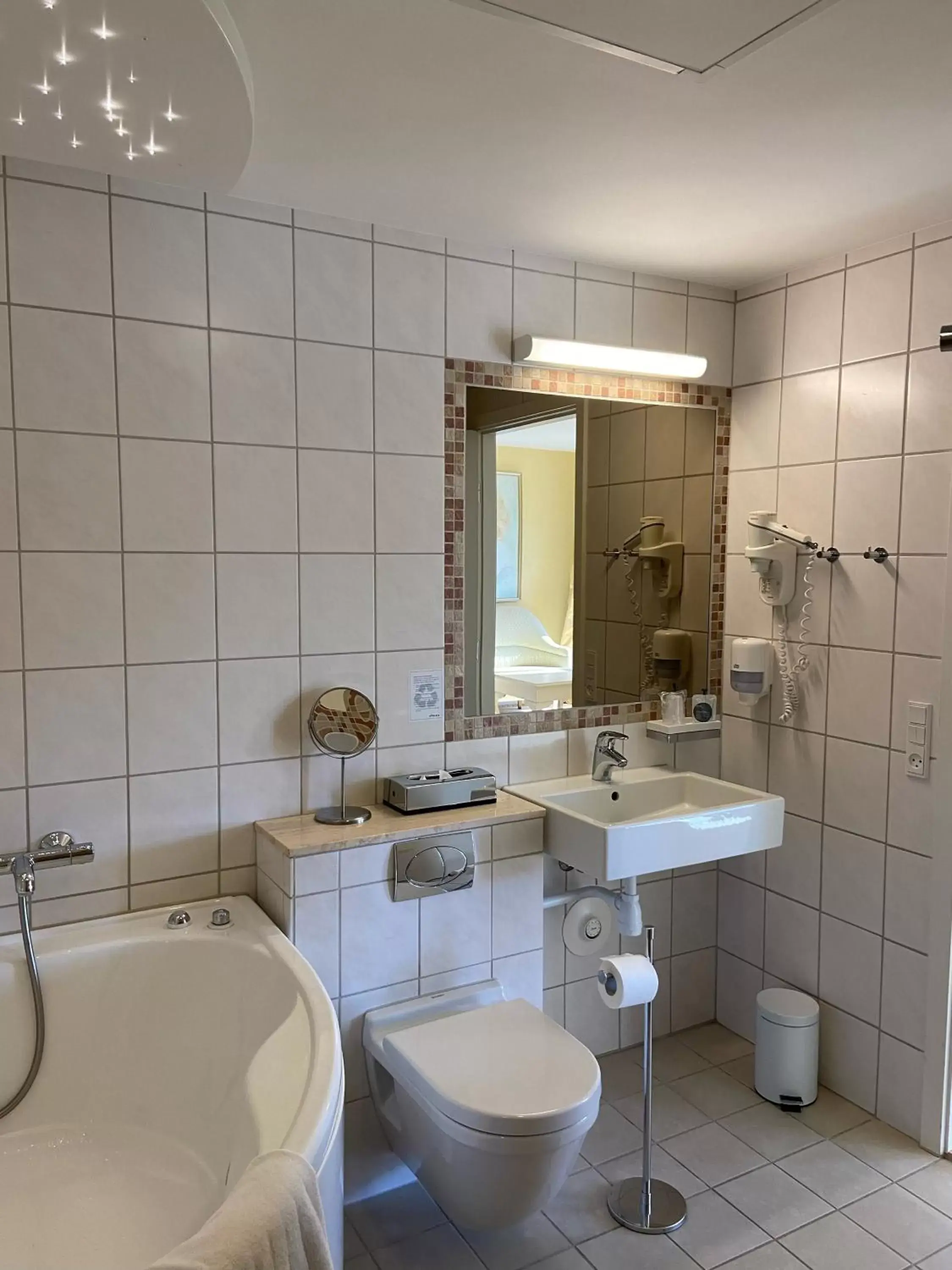 Toilet, Bathroom in Montra Odder Parkhotel