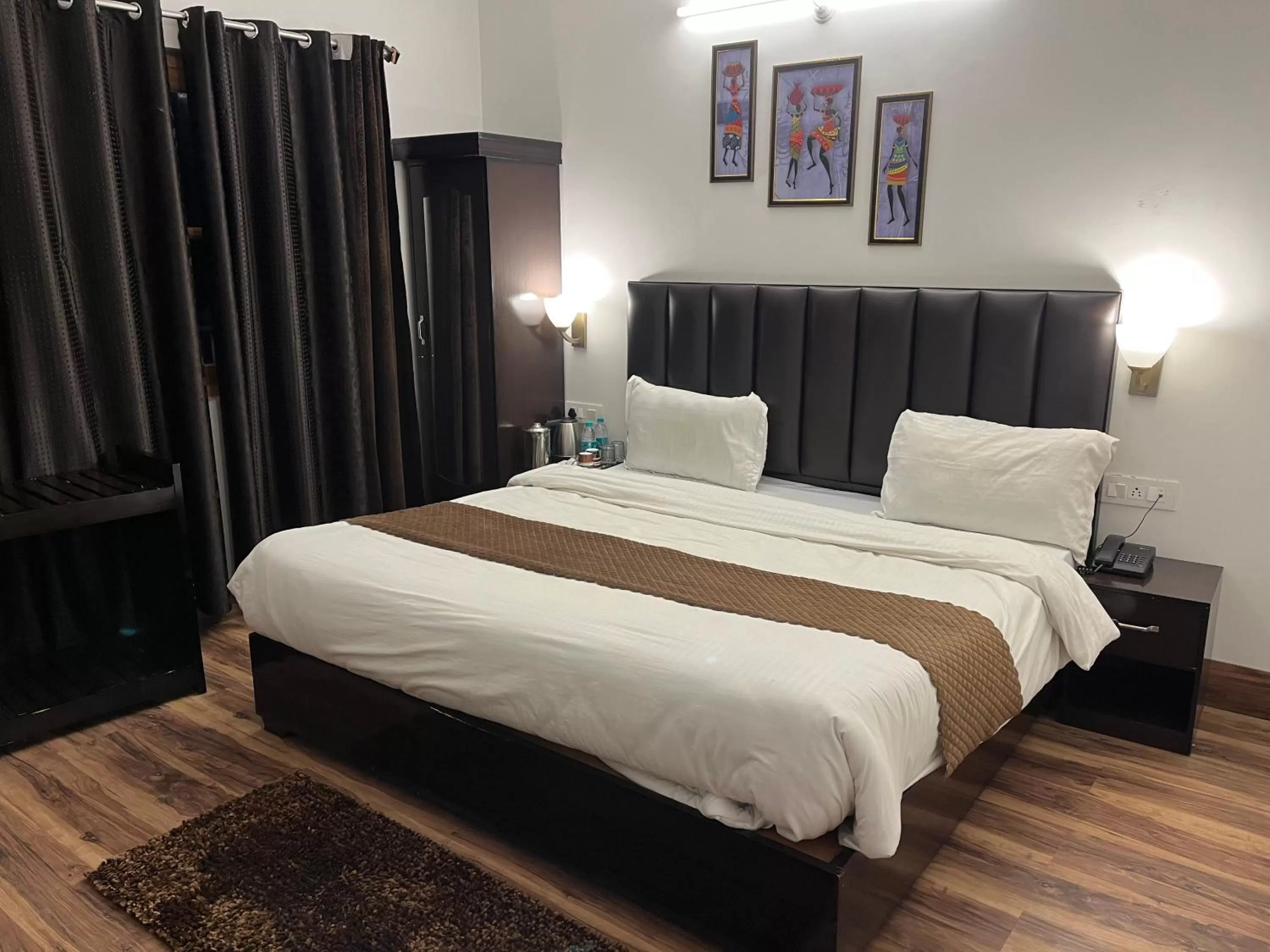 Bed in Cedar Woods Resort