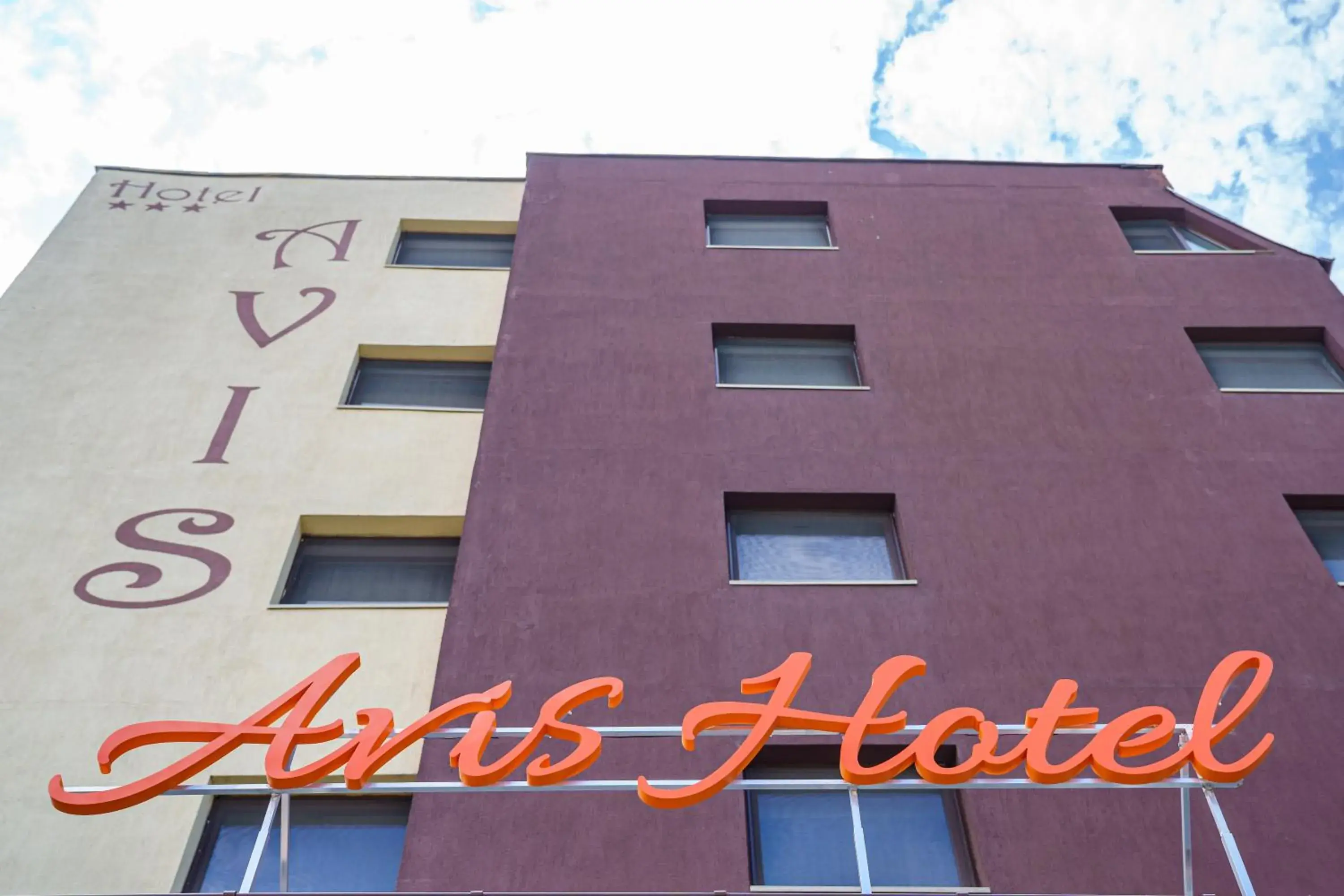 Facade/entrance, Property Building in Avis Hotel By WS Hotel Group