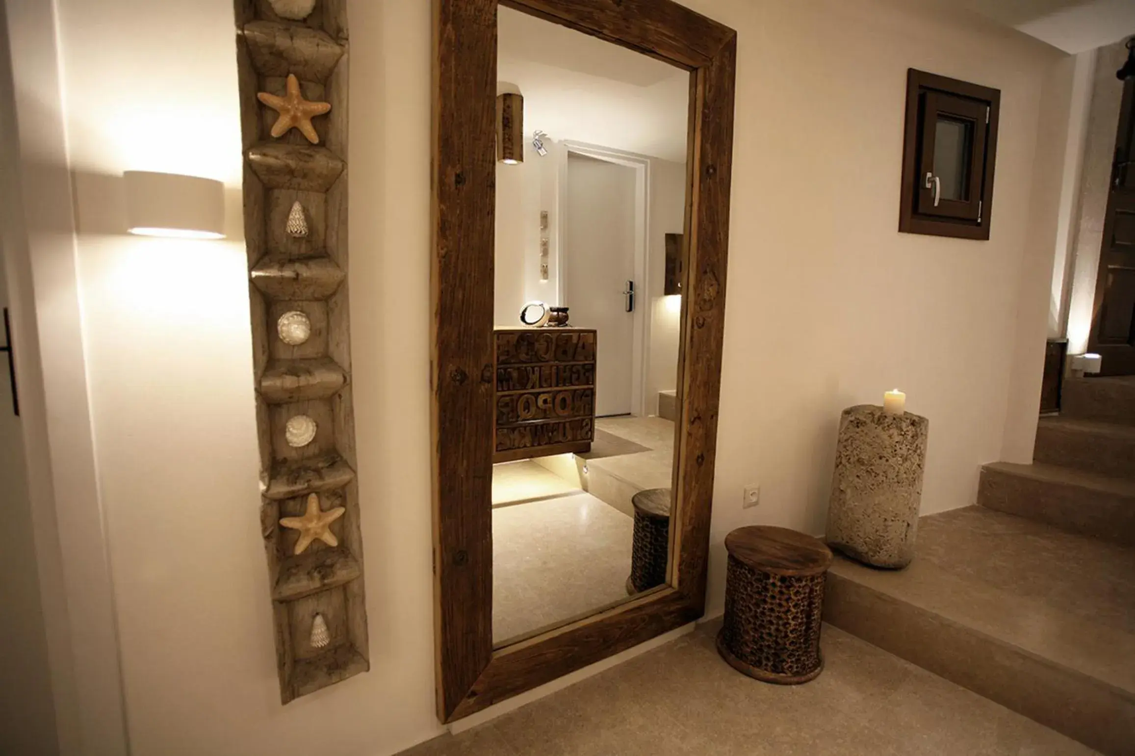 Lobby or reception, Bathroom in Anagram Boutique Hotel