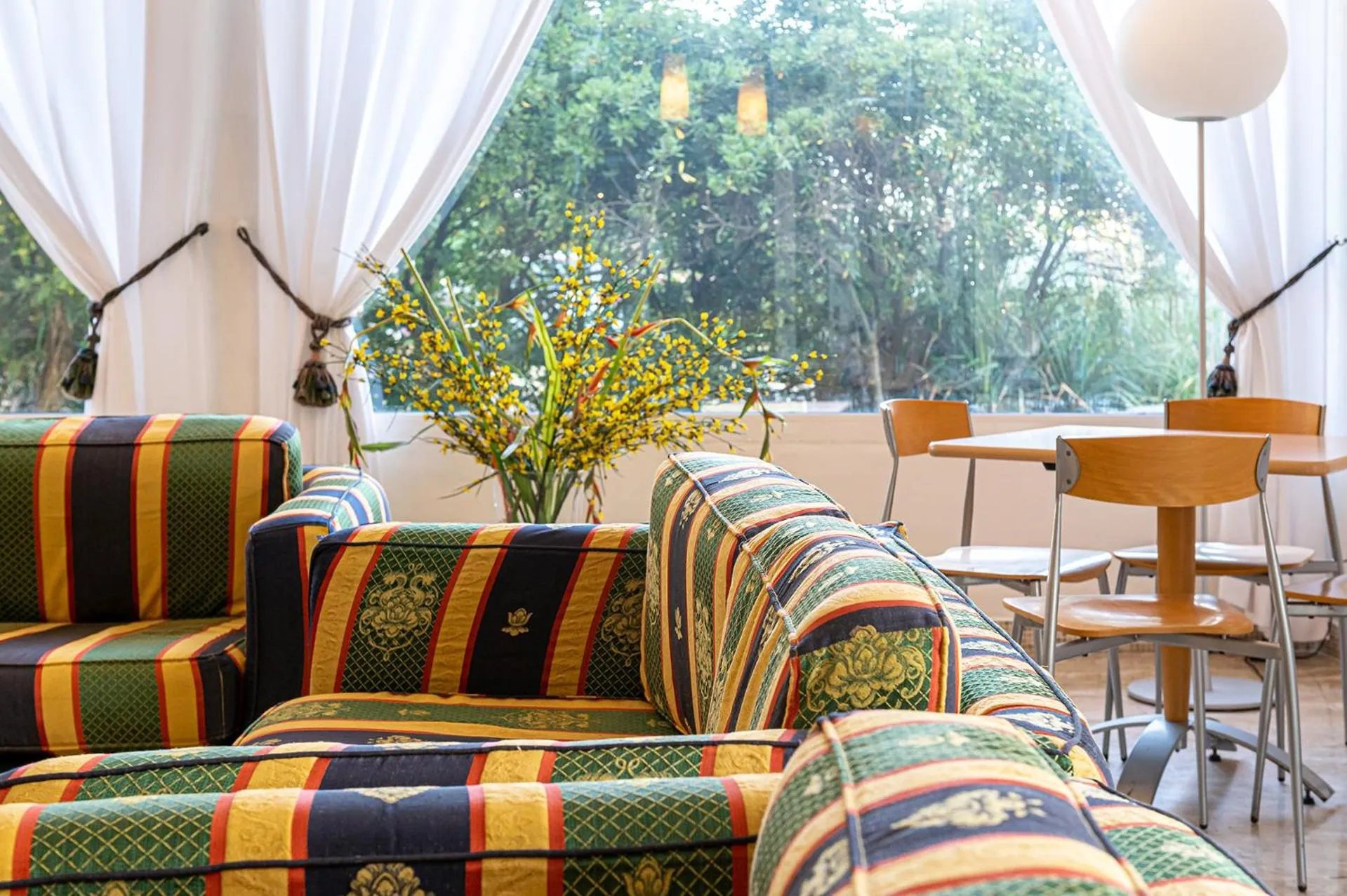 Living room in Hotel City