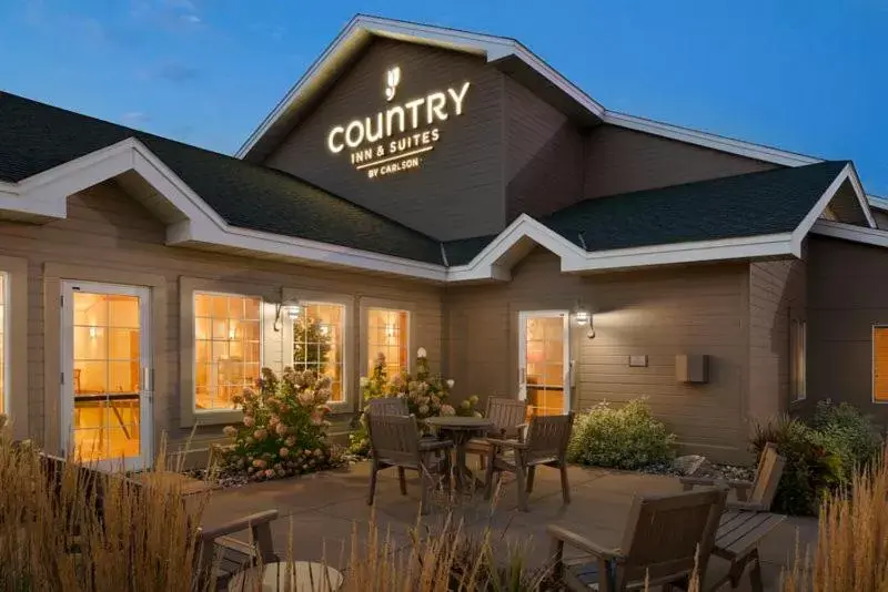 Country Inn & Suites by Radisson, Baxter, MN