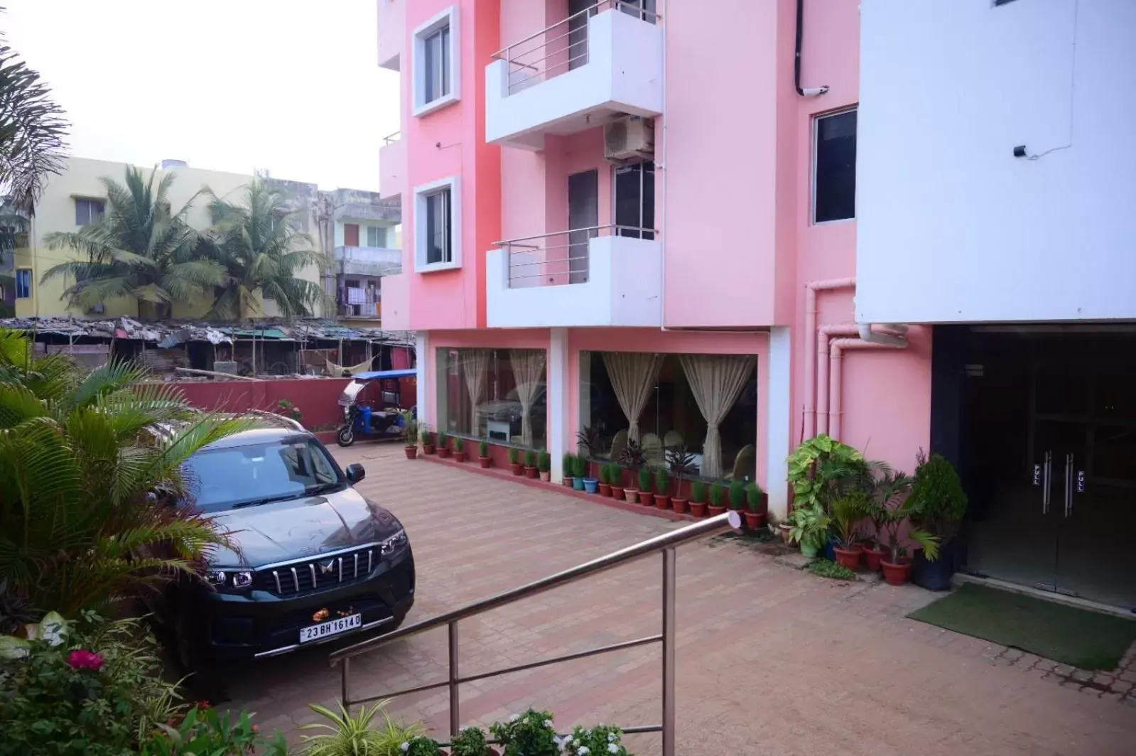 Property Building in Grand Resort Property Building in Grand Resort