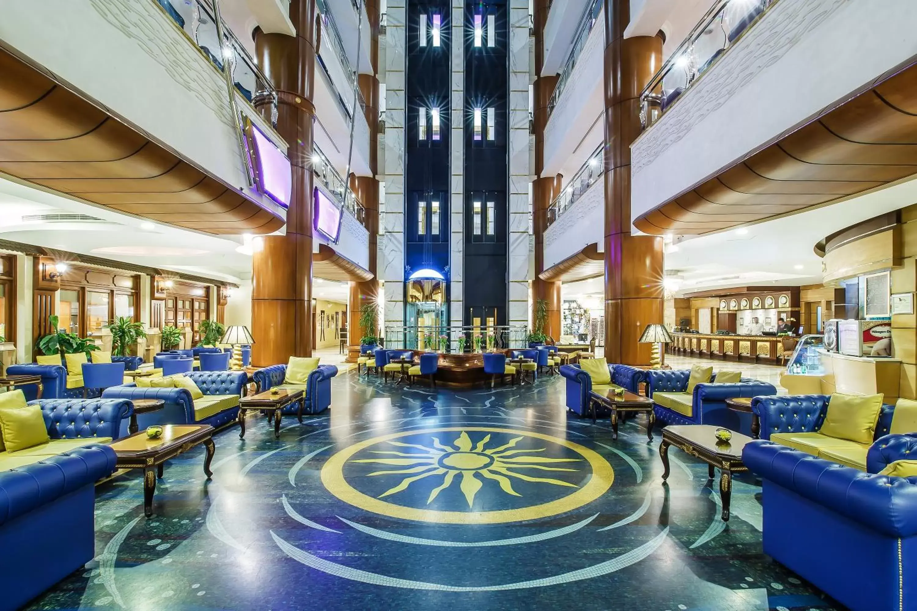 Lobby or reception in Grand Excelsior Hotel - Bur Dubai