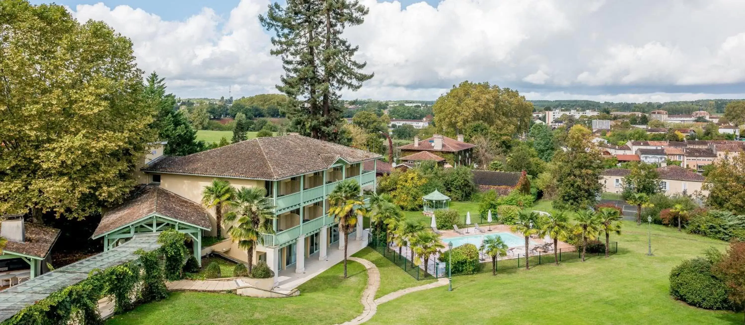 City view, Bird's-eye View in Logis Domaine de Fompeyre