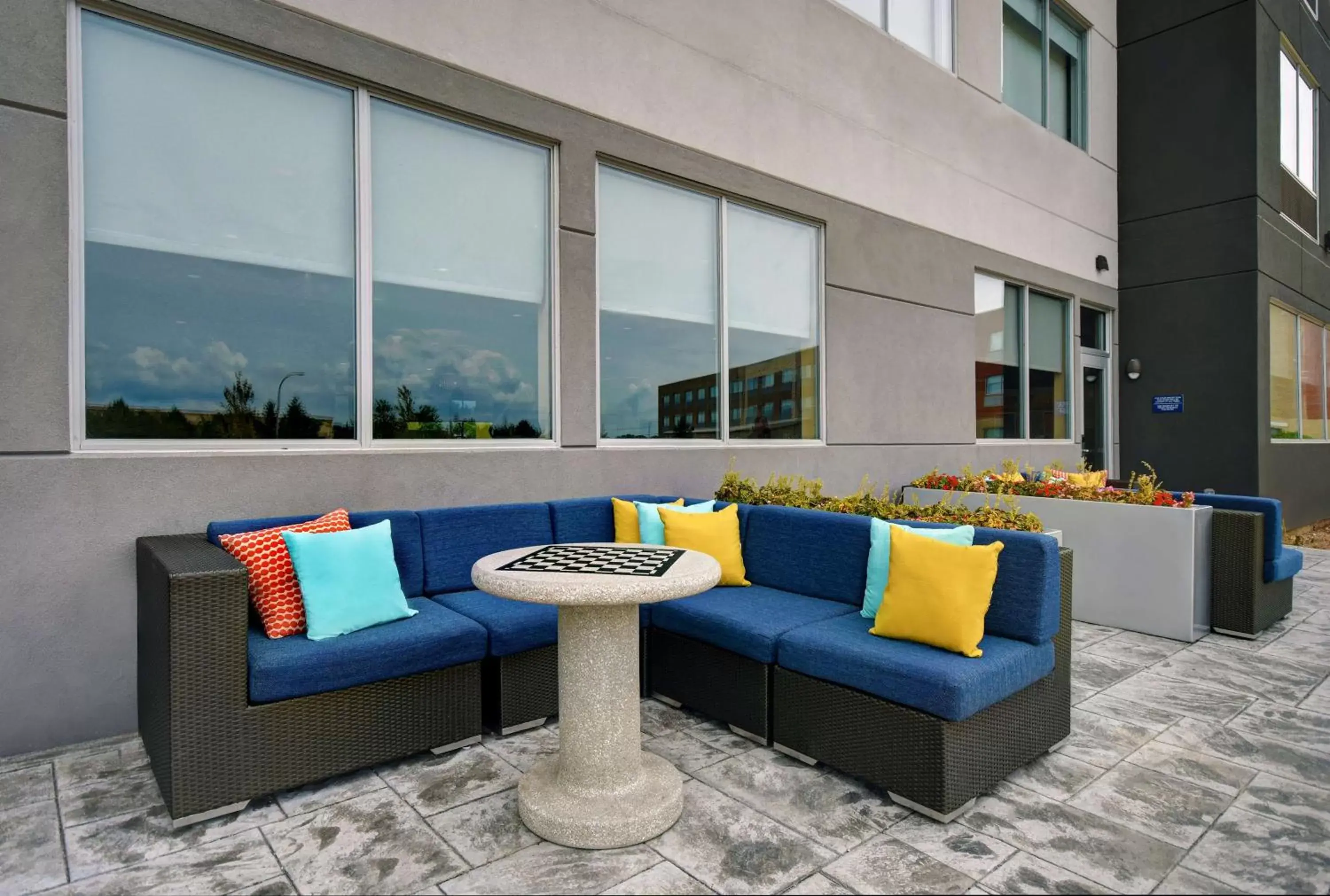 Property building in Tru By Hilton Monroe, MI Property building in Tru By Hilton Monroe, MI