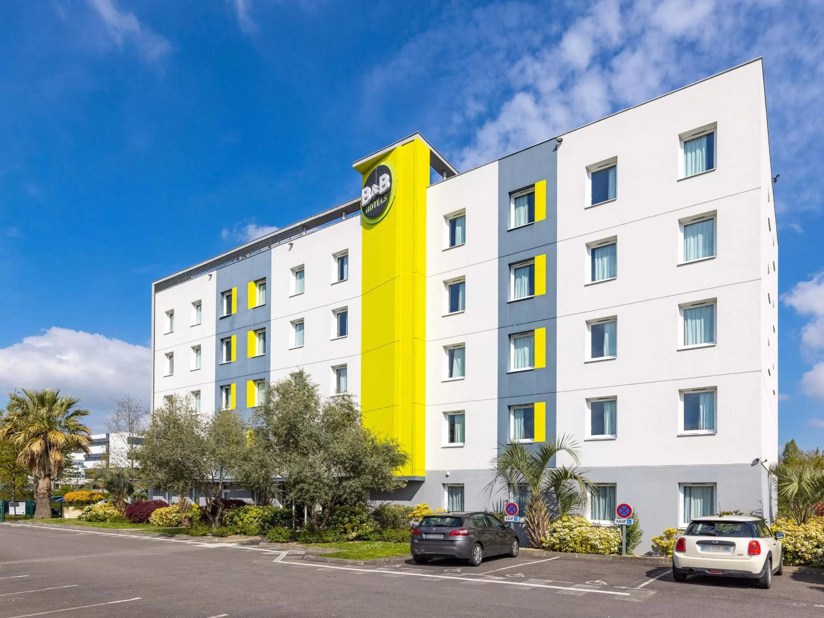 Property building in B&B HOTEL Rennes Ouest Villejean