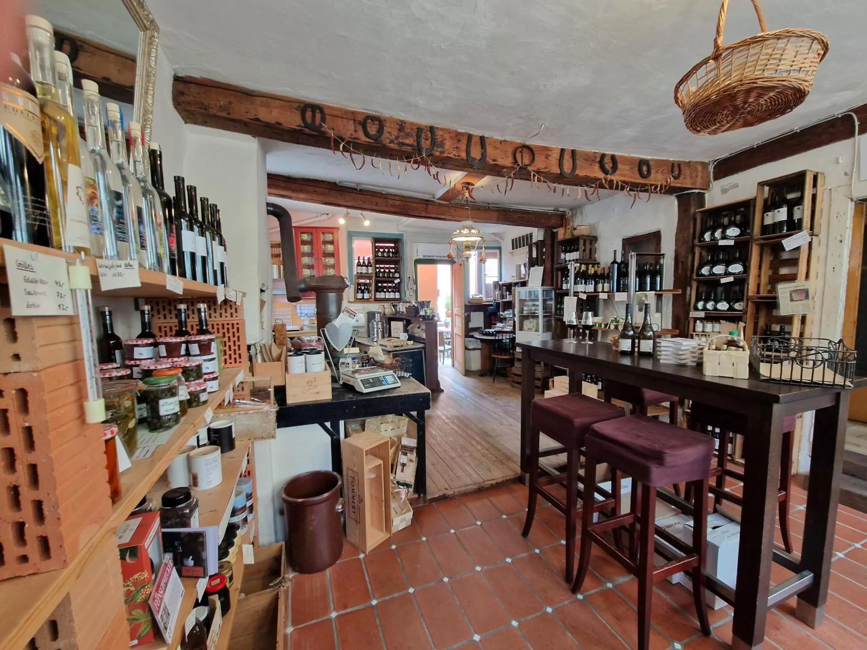 On-site shops in Laurentius Boutique-Hotel & Restaurant