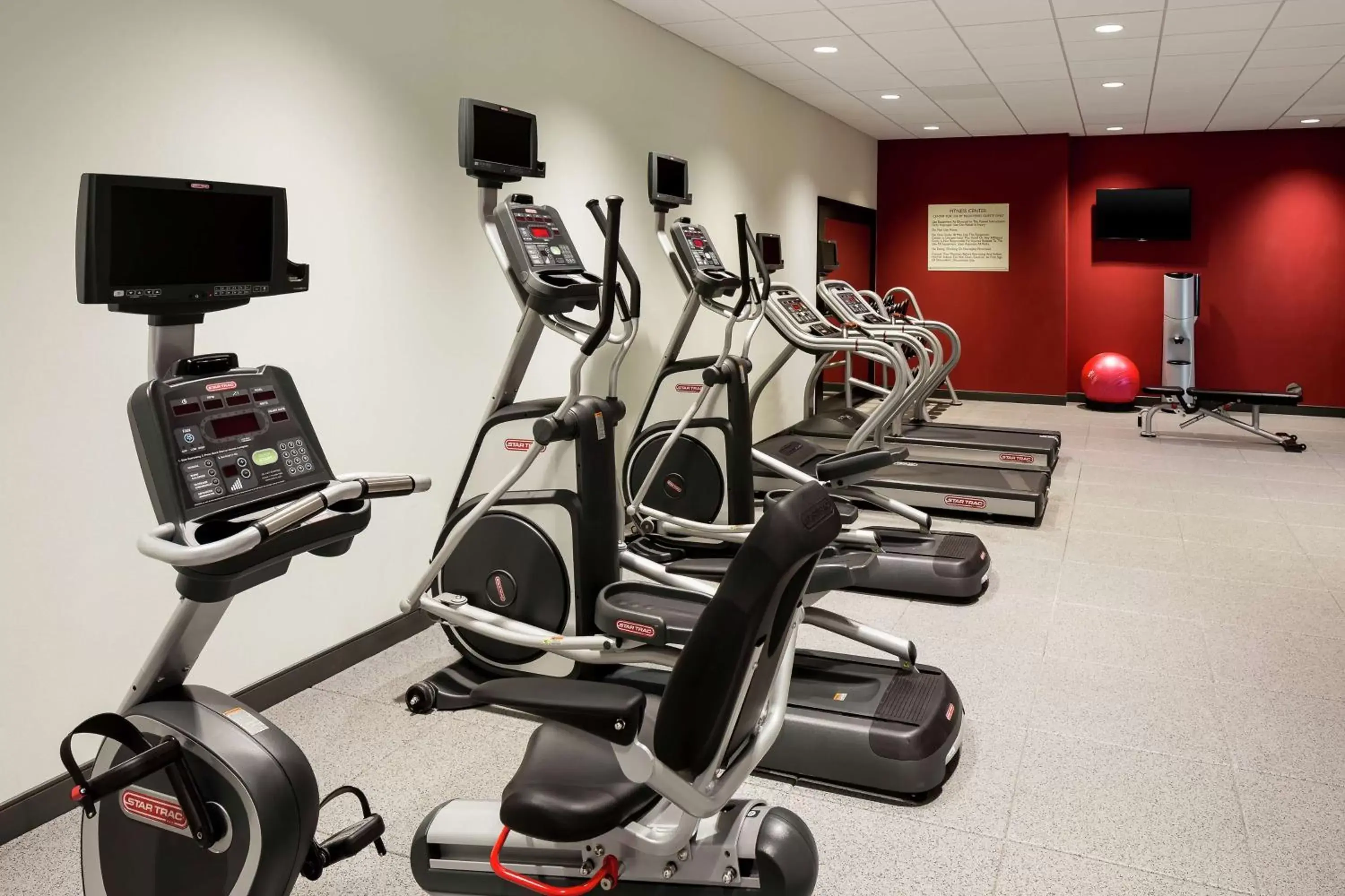 Fitness centre/facilities, Fitness Center/Facilities in Hilton Garden Inn Bettendorf/ Quad Cities