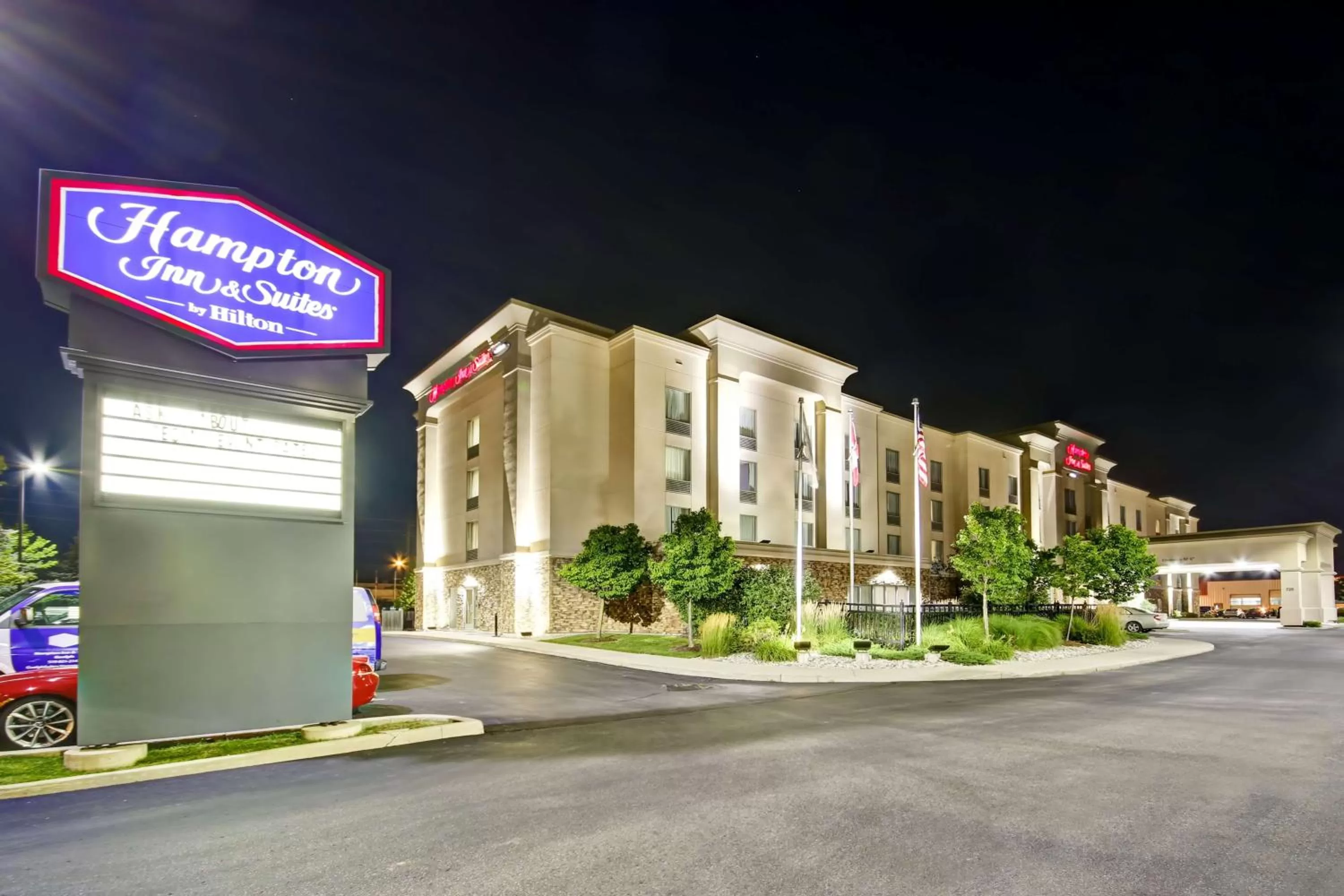 Property building in Hampton Inn & Suites Guelph