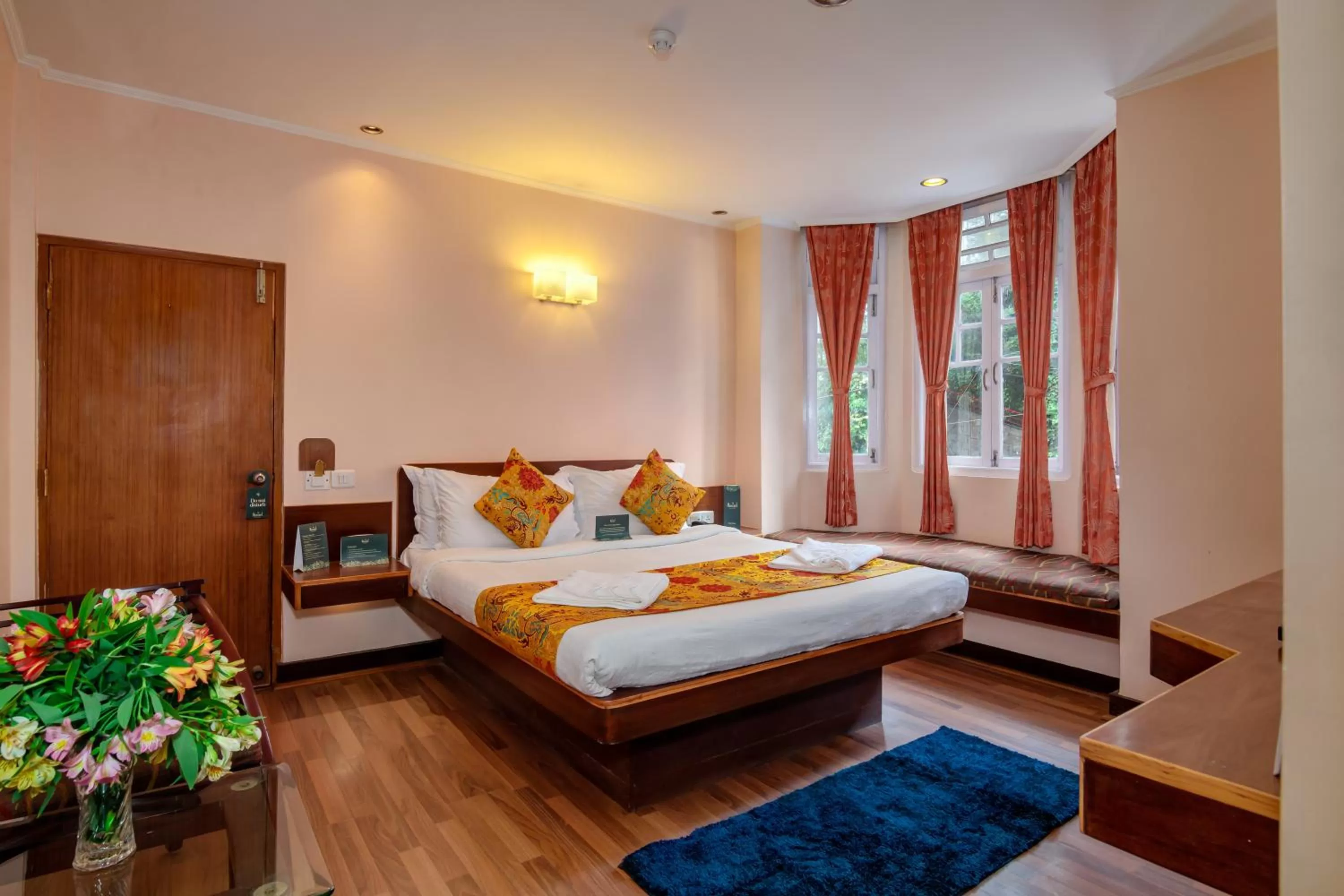 Bed in Muscatel Spring Burn - 100 Mts from Mall Road