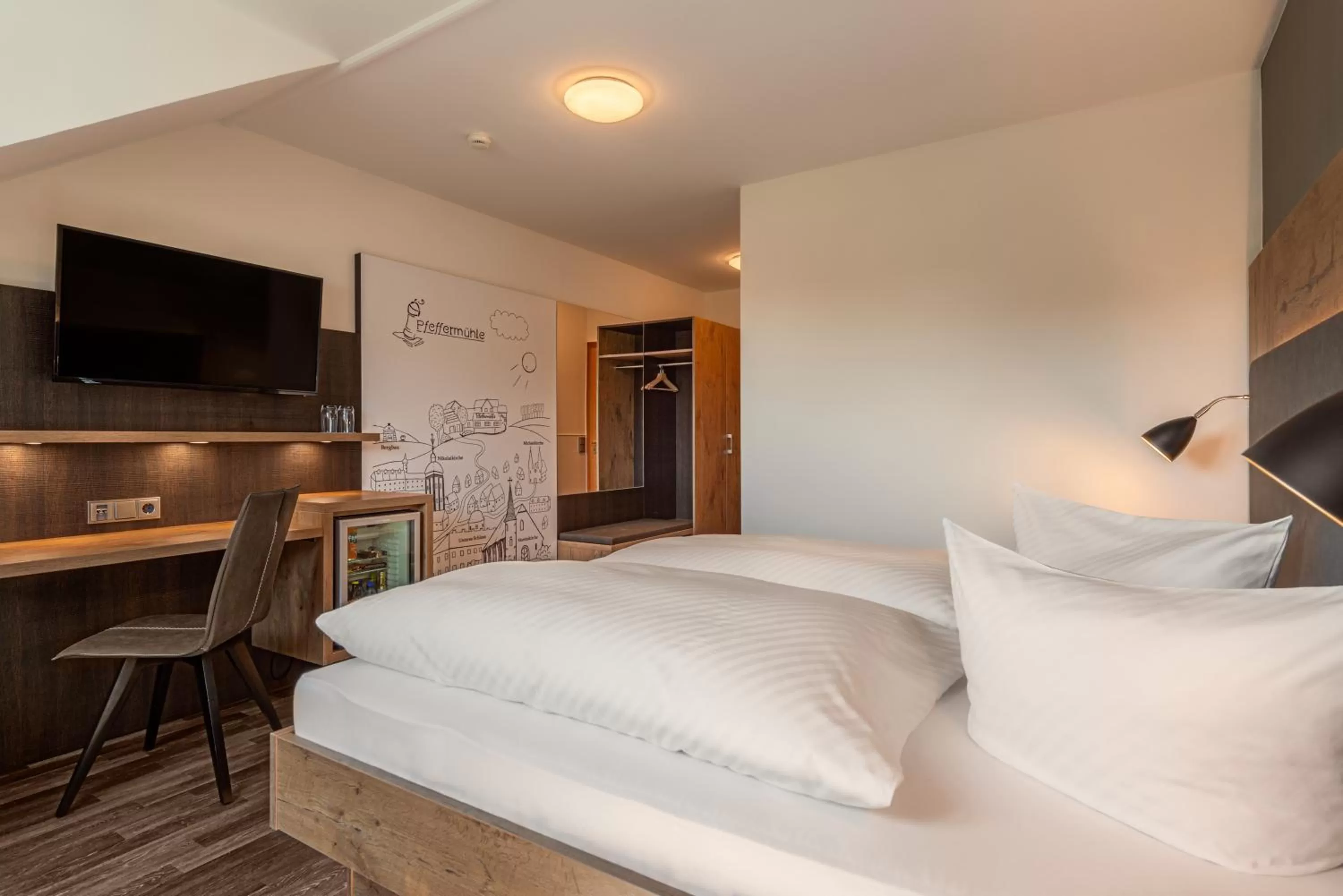 Bedroom, Bed in Hotel Pfeffermühle