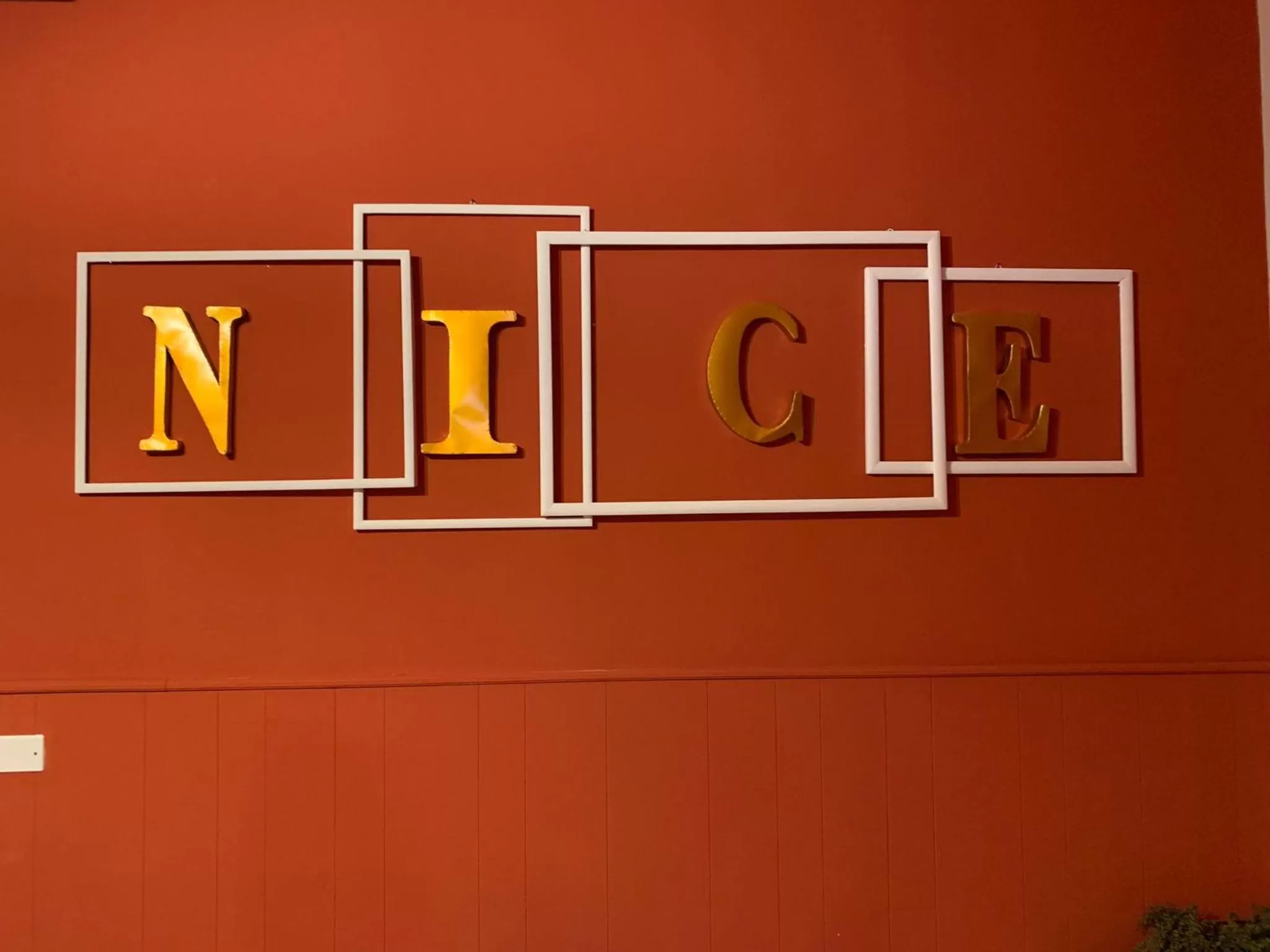 Logo/Certificate/Sign in Hotel Nice