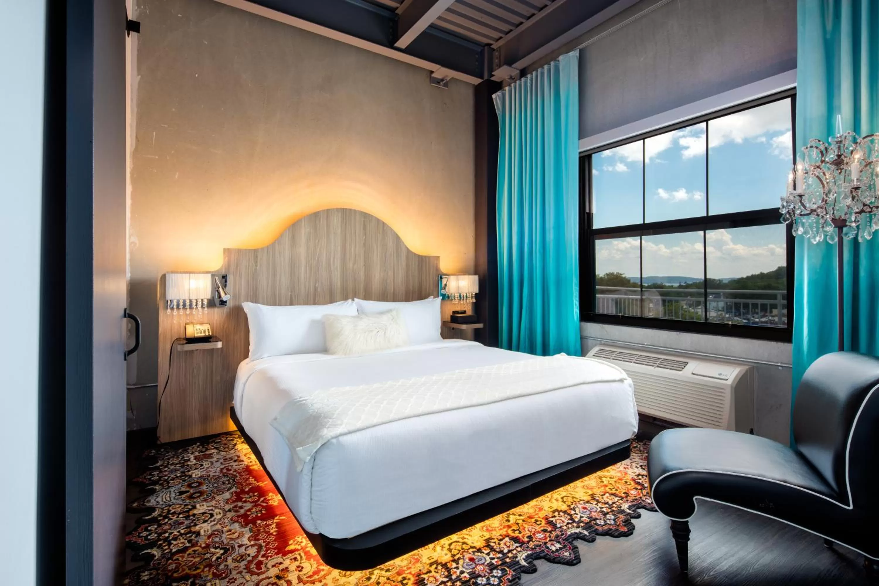 Bed in Hotel Nyack, a JdV by Hyatt Hotel