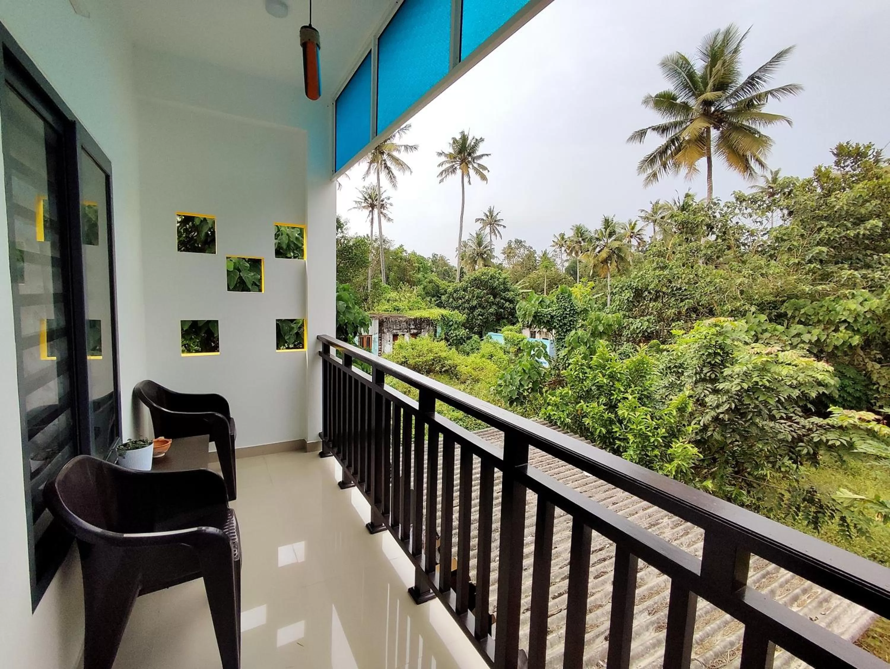 Patio, Balcony/Terrace in Happy Buddha S4