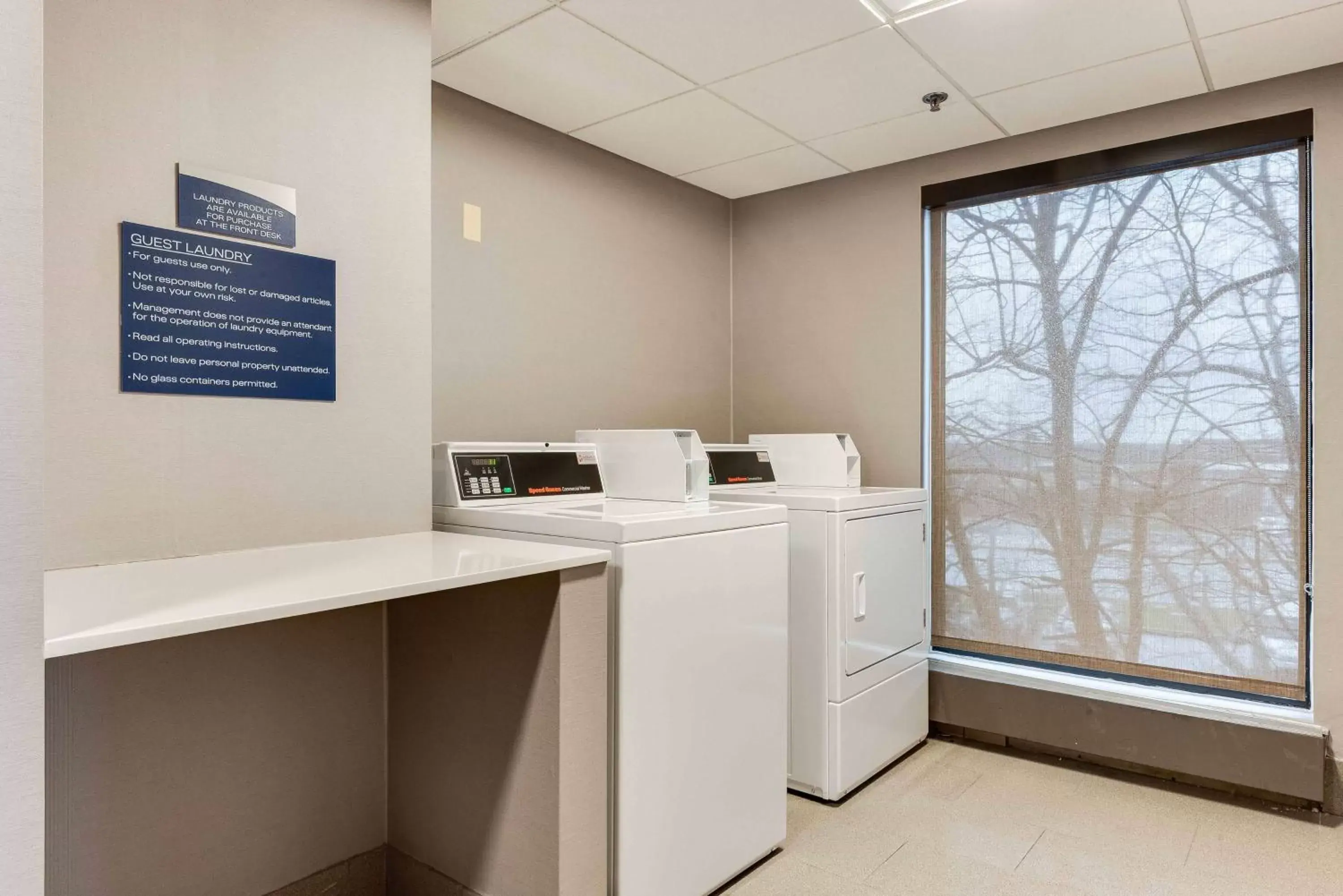 laundry in Best Western Chicago - Downers Grove