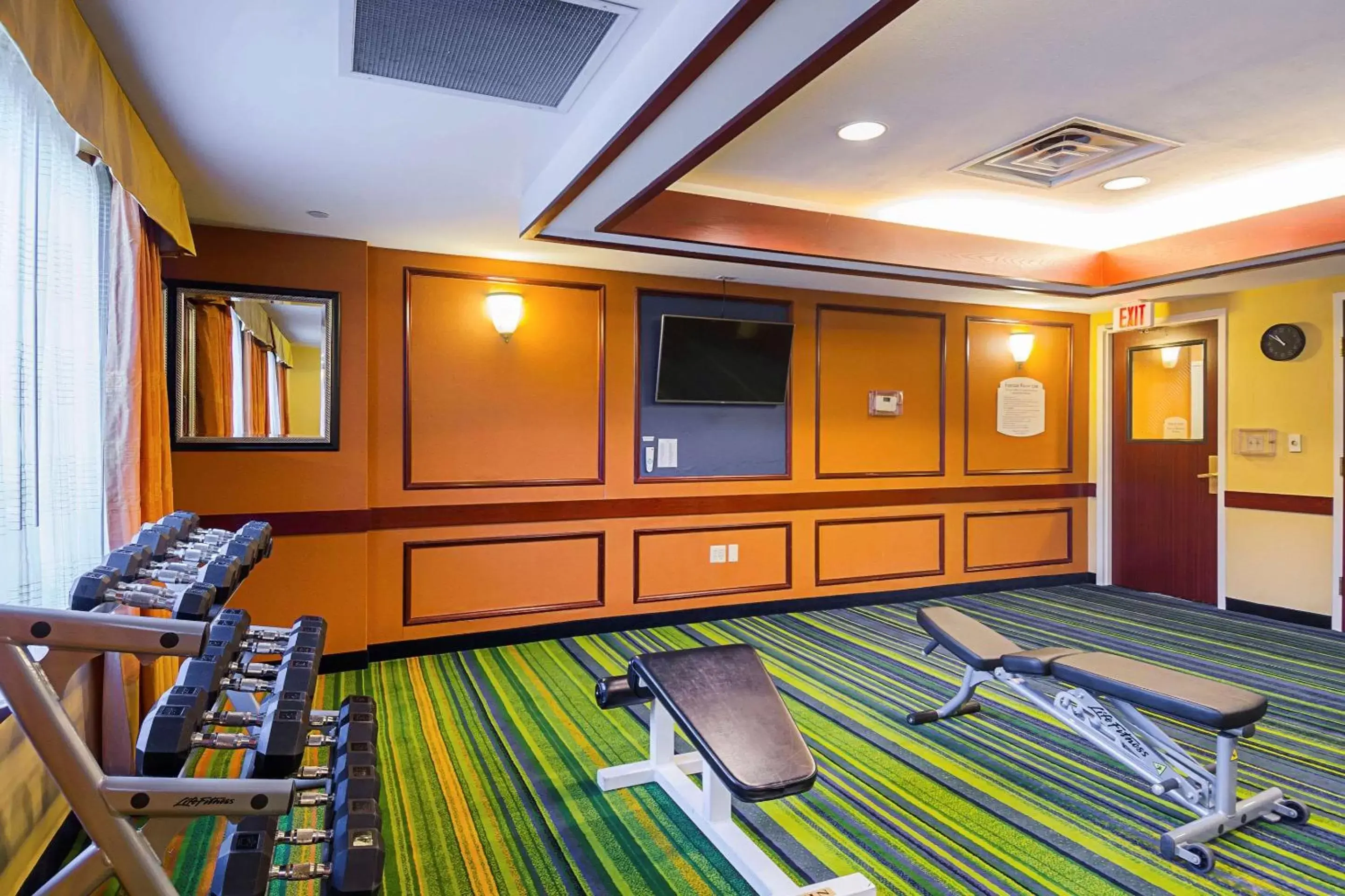 Fitness centre/facilities in Quality Inn Boston-Revere Fitness centre/facilities in Quality Inn Boston-Revere