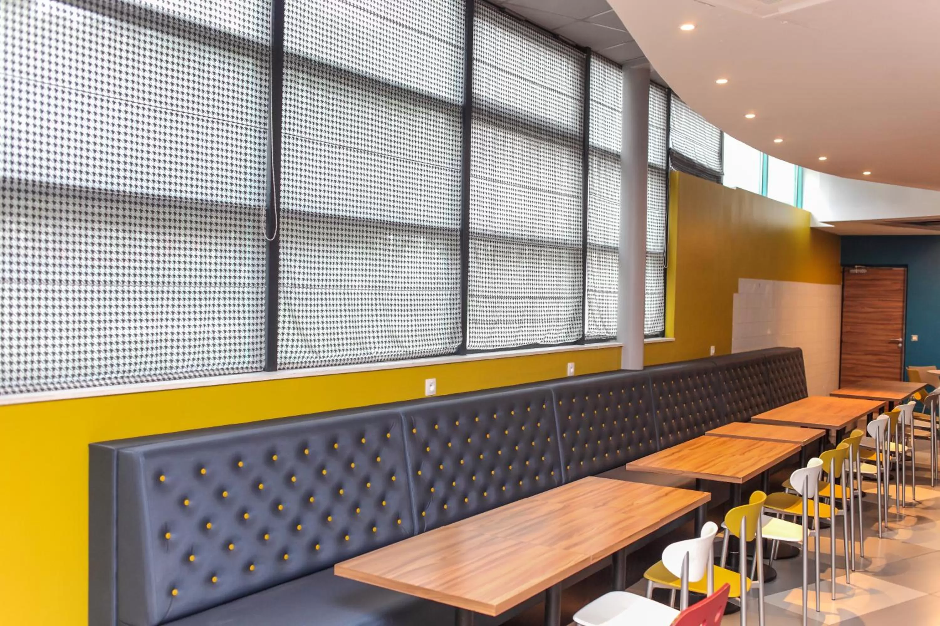 Communal lounge/ TV room in Hotel Reseda