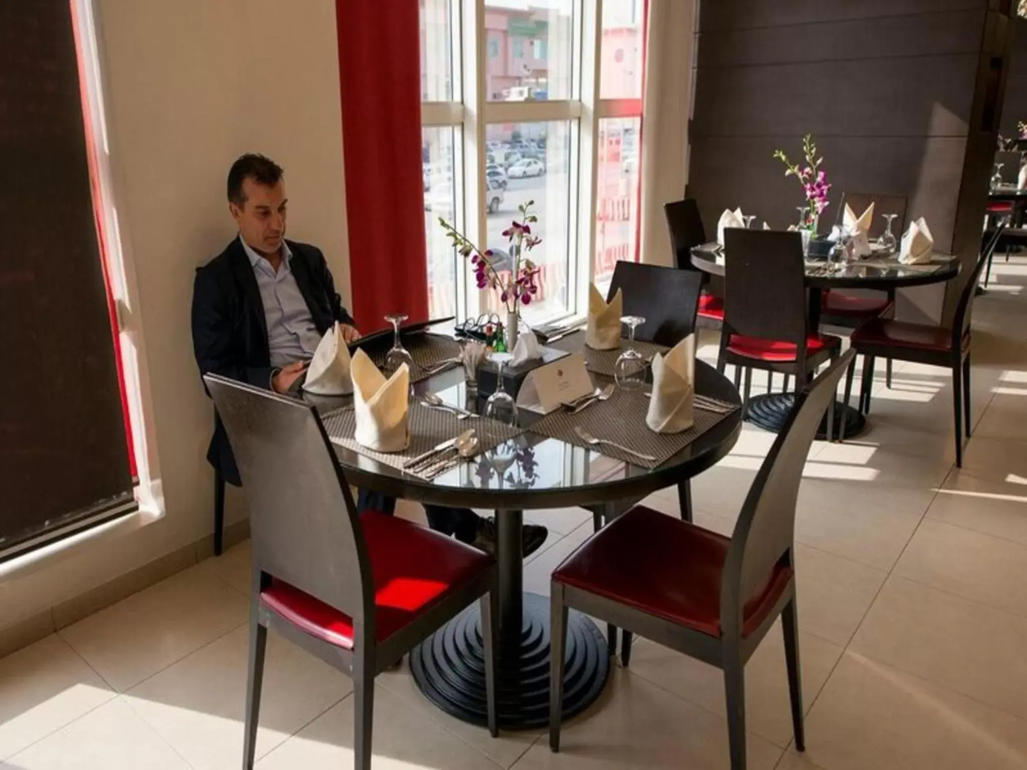 Restaurant/Places to Eat in Executives Hotel - Olaya