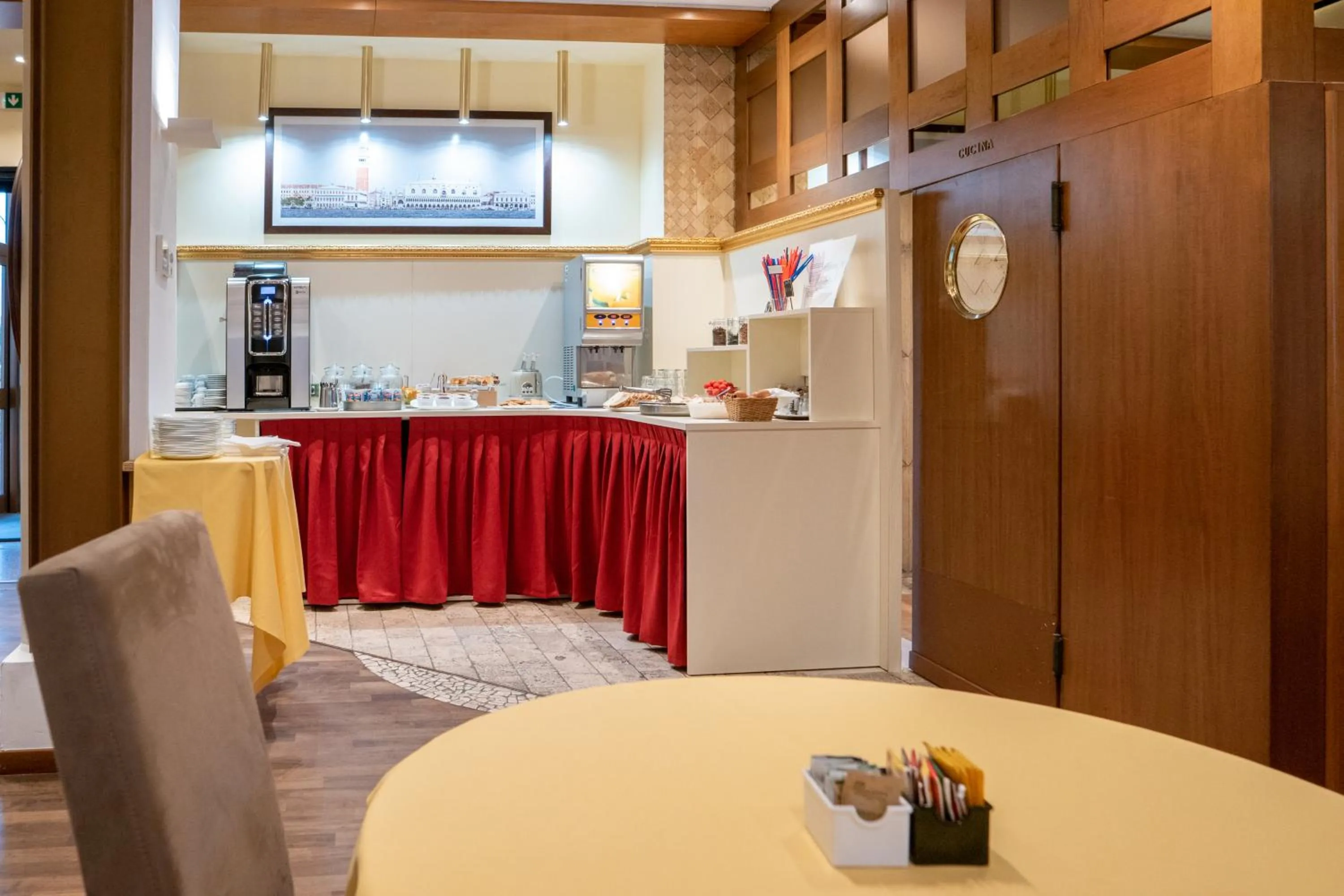 Buffet breakfast in Hotel Autoespresso Venice - Atika & Atif