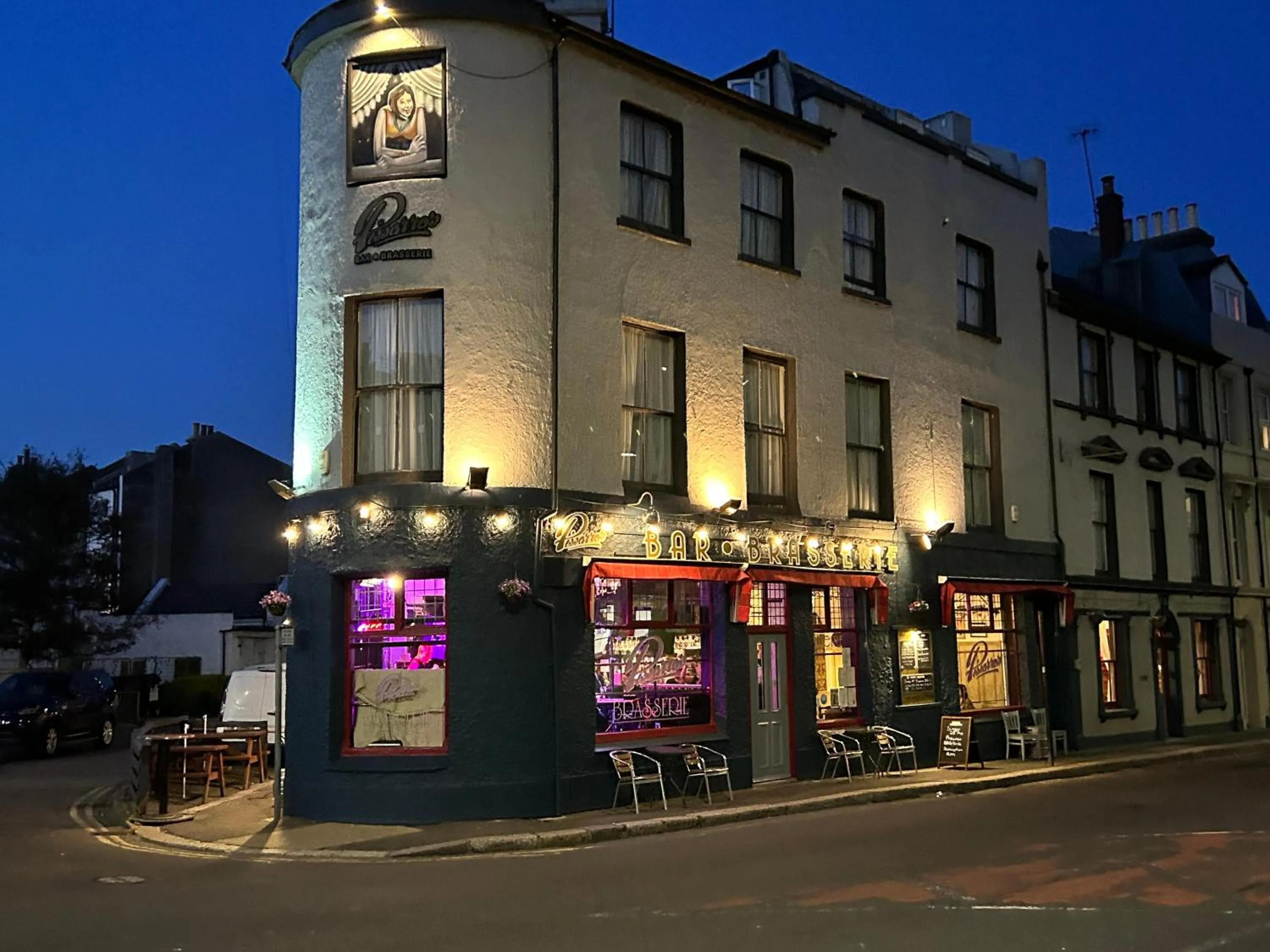 Property building in Town House Rooms
