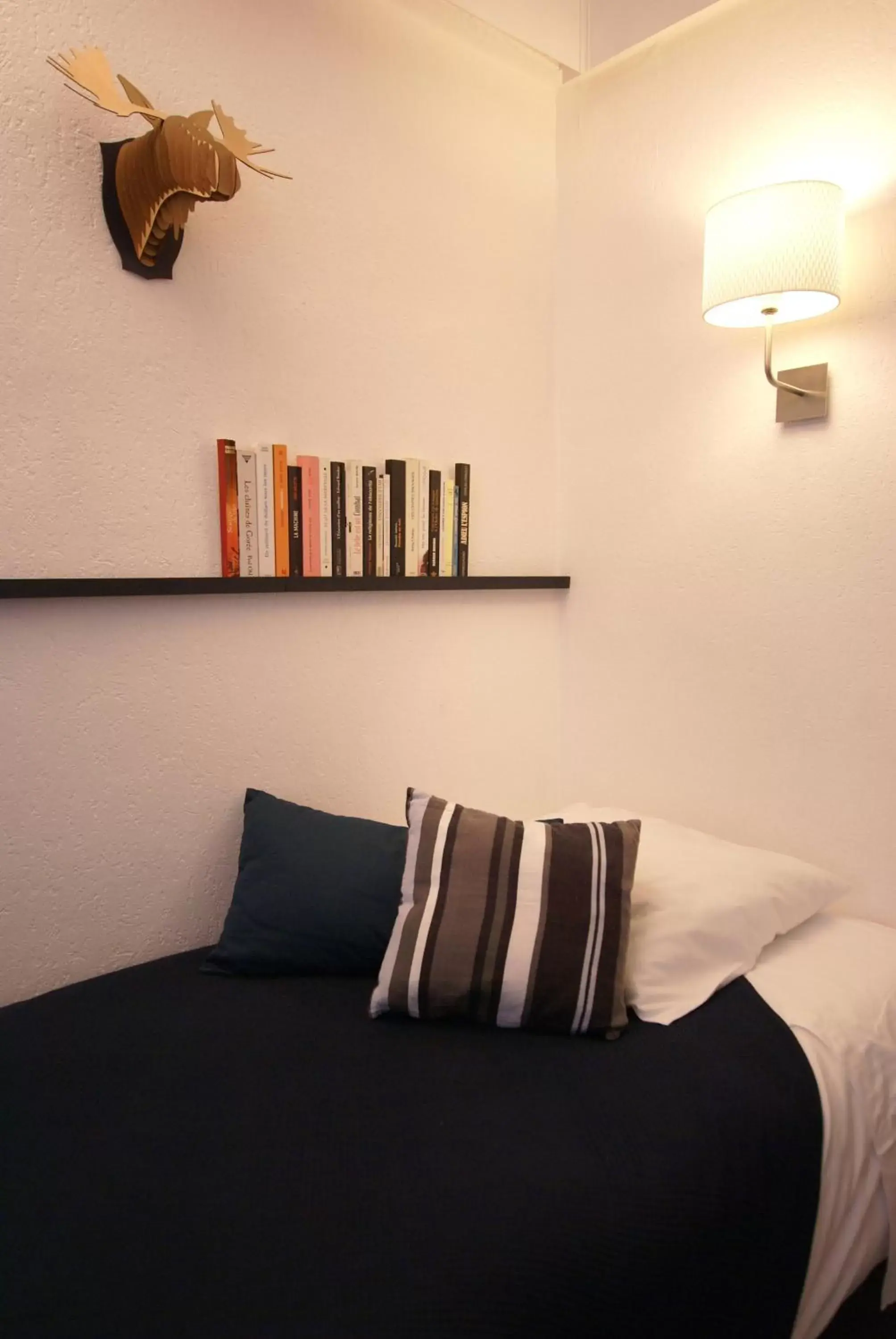 Bed, Seating Area in Hotel de la Placette Barcelonnette