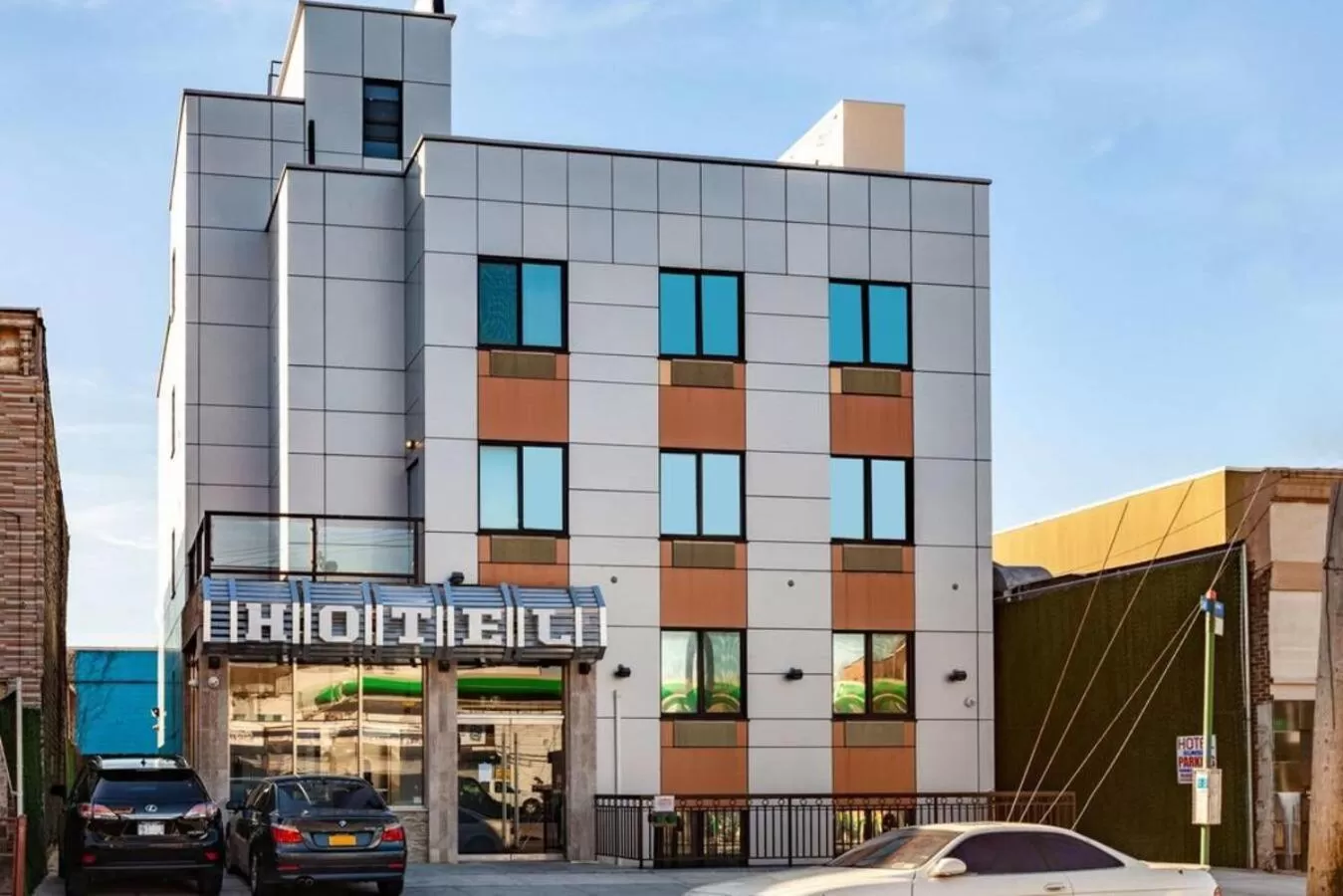 Property building in Umbrella Hotel Brooklyn