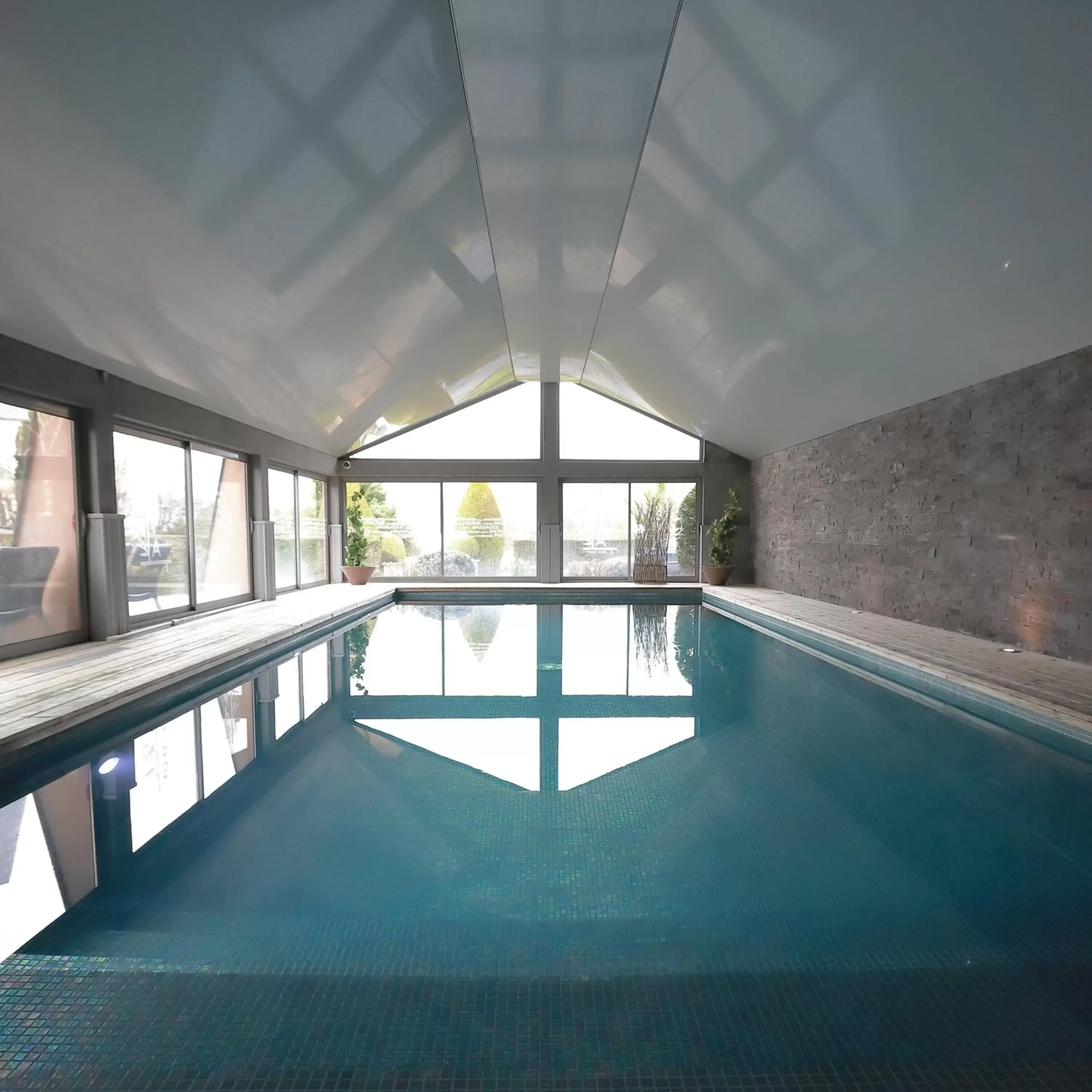 Spa and wellness centre/facilities, Swimming Pool in Hôtel Antares & Spa