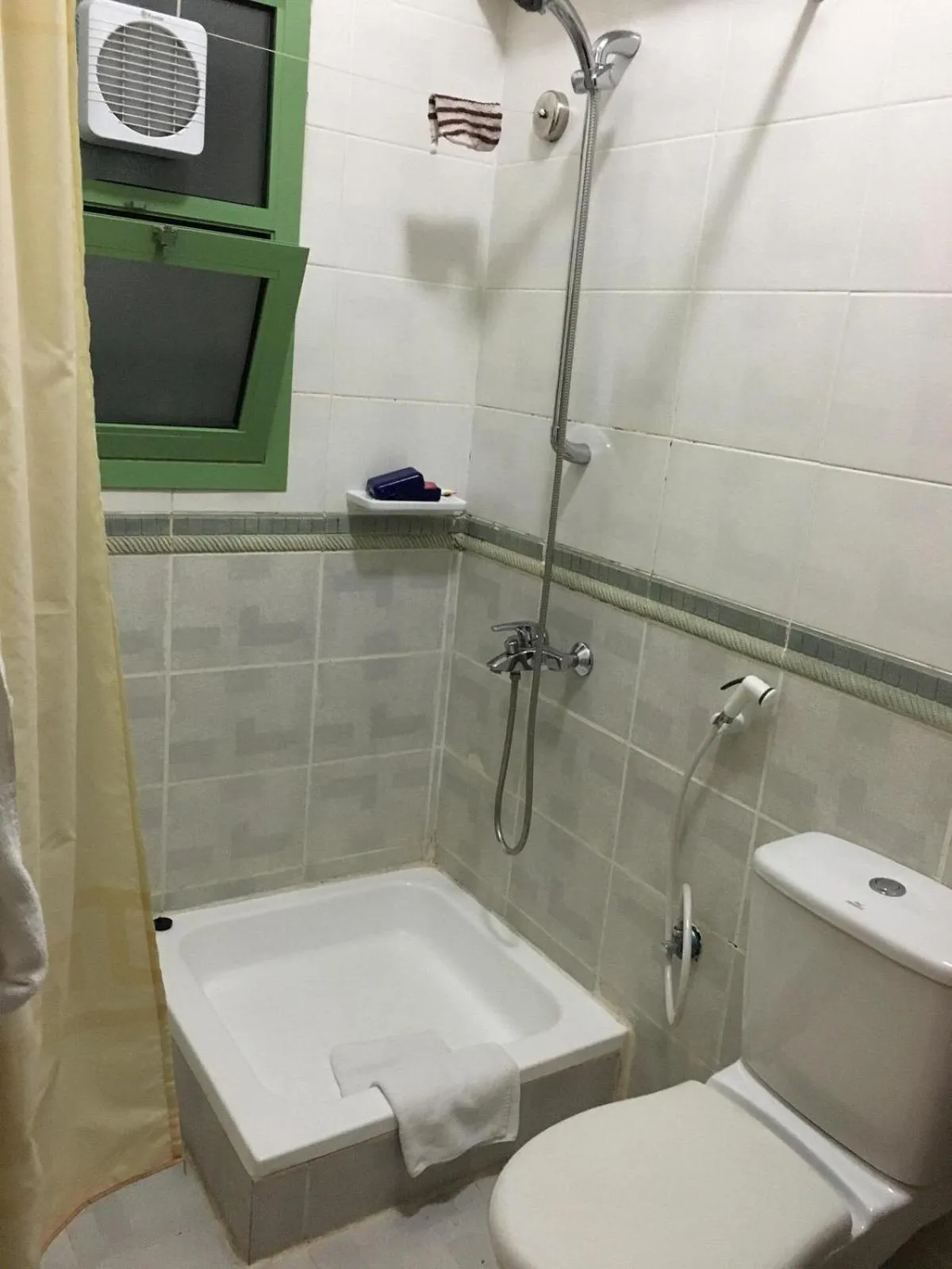 Standard Double Room in Safeer Plaza Hotel