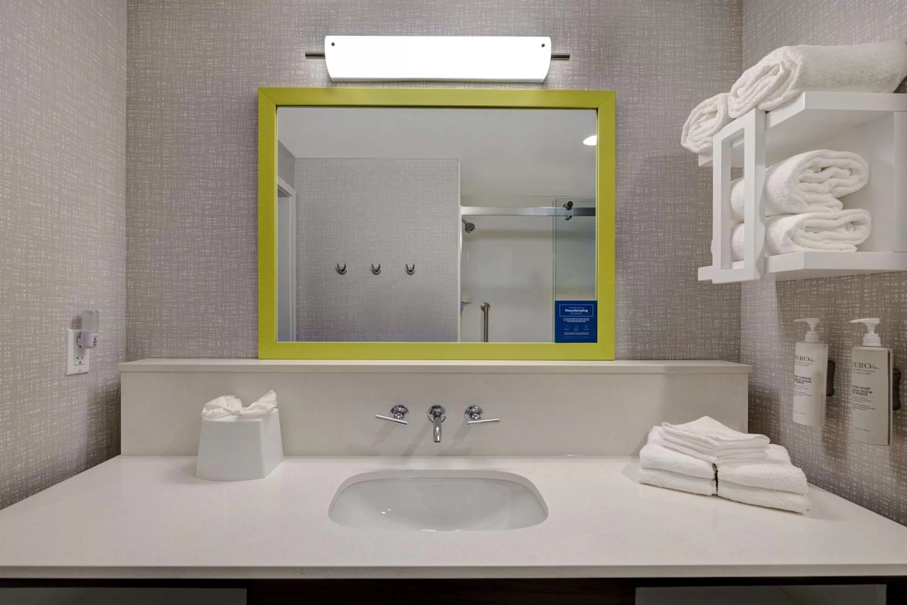 Bathroom in Hampton Inn & Suites Marina