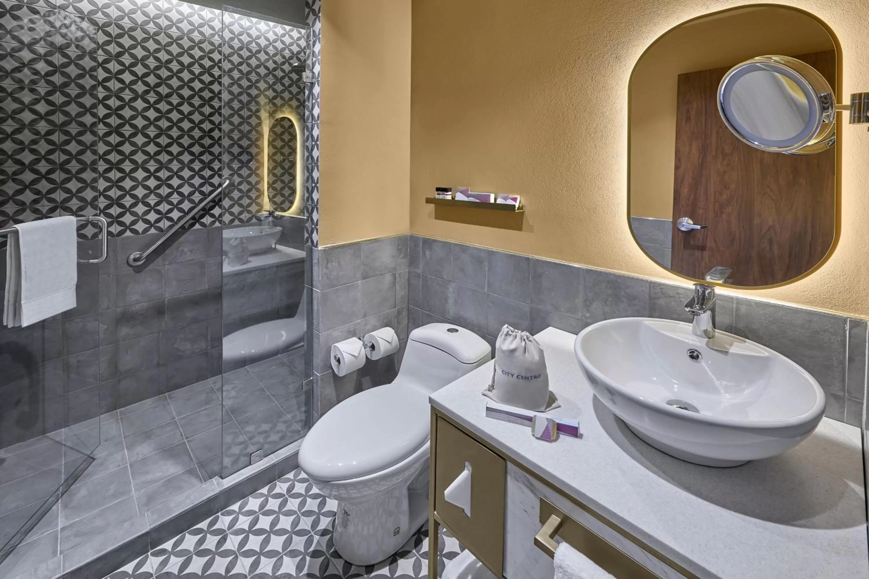 Bathroom in City Centro by Marriott San Luis Potosi