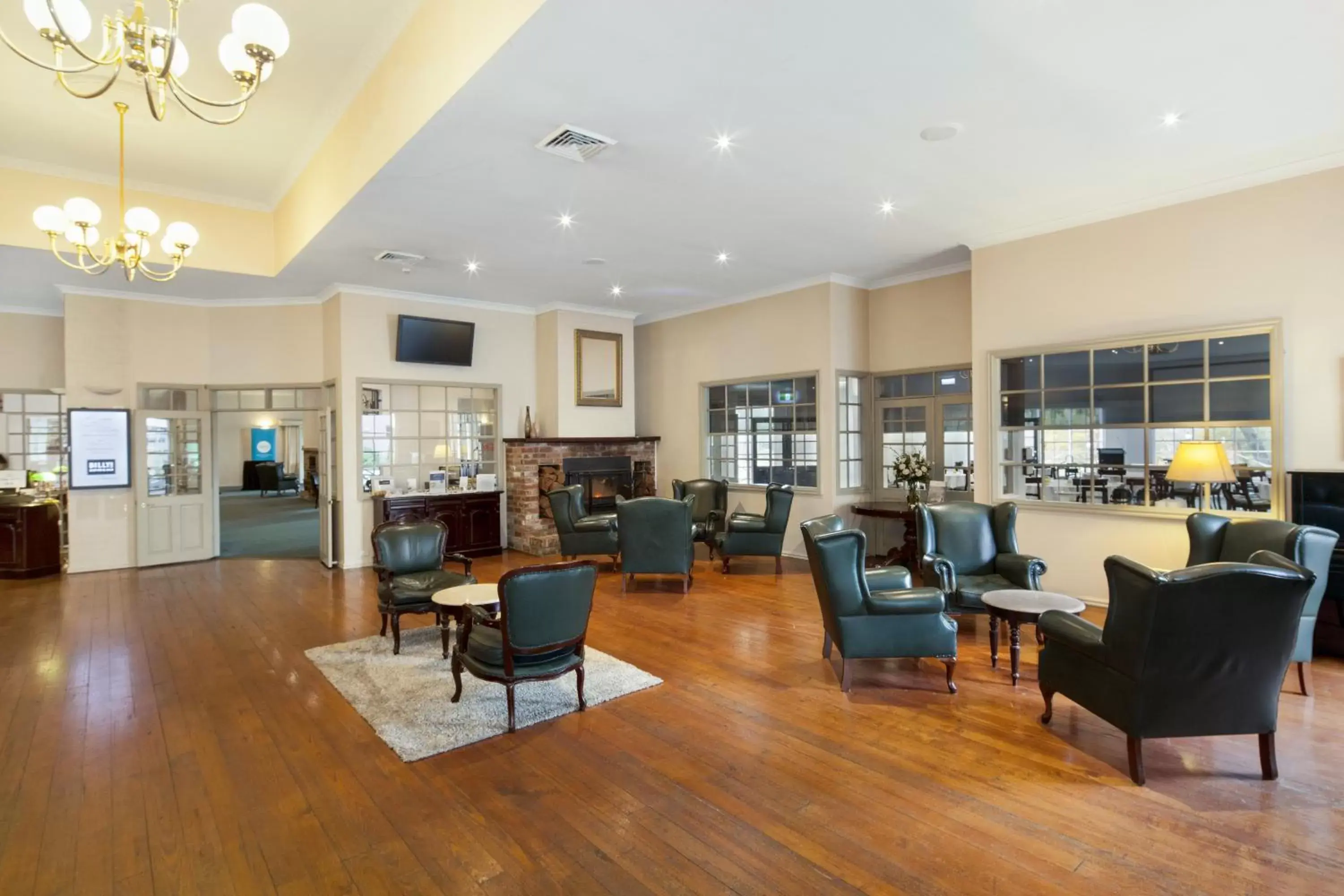 Lobby or reception, Restaurant/Places to Eat in Mercure Ballarat Hotel & Convention Centre
