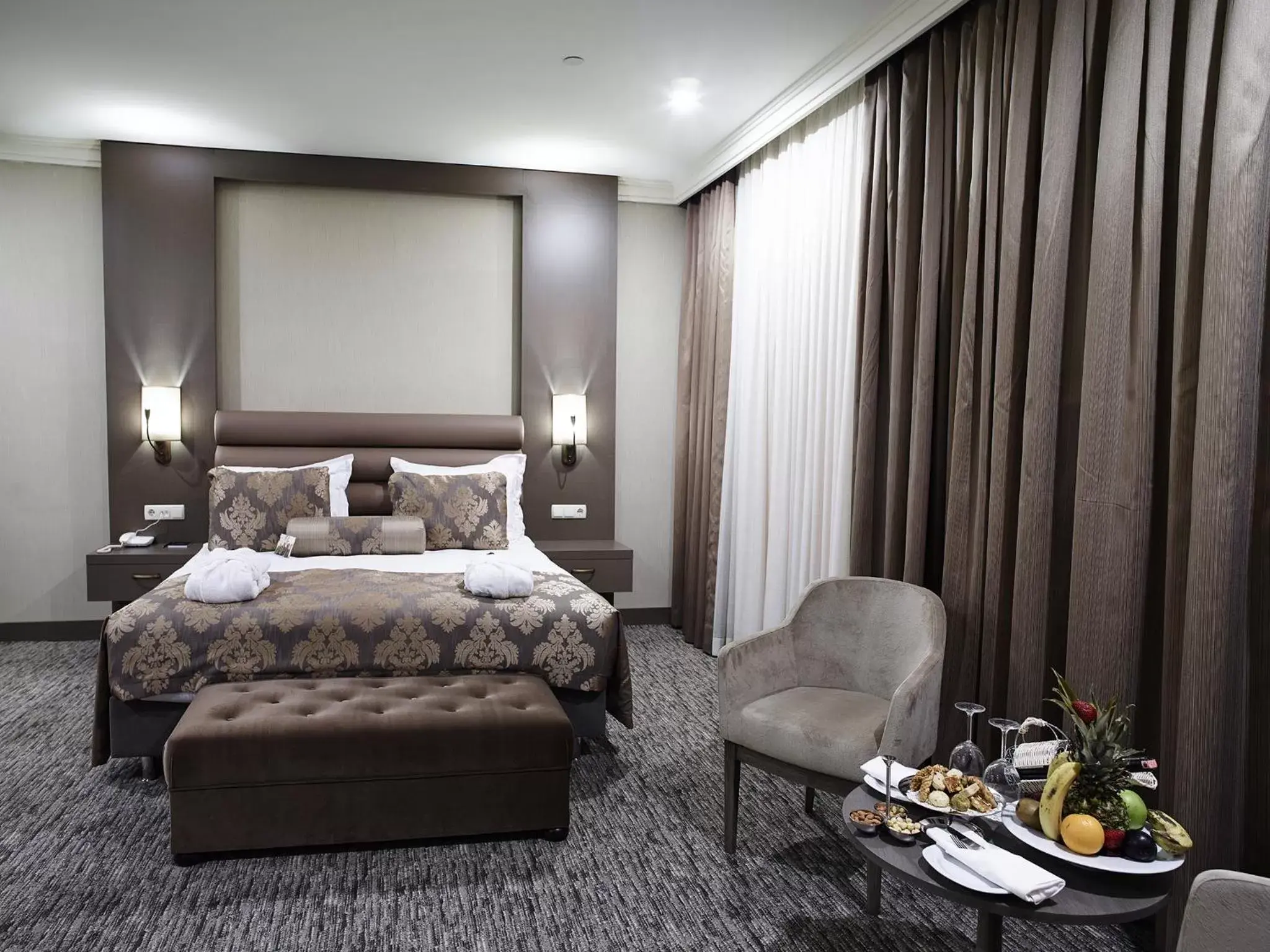Bedroom, Bed in Euro Park Otel