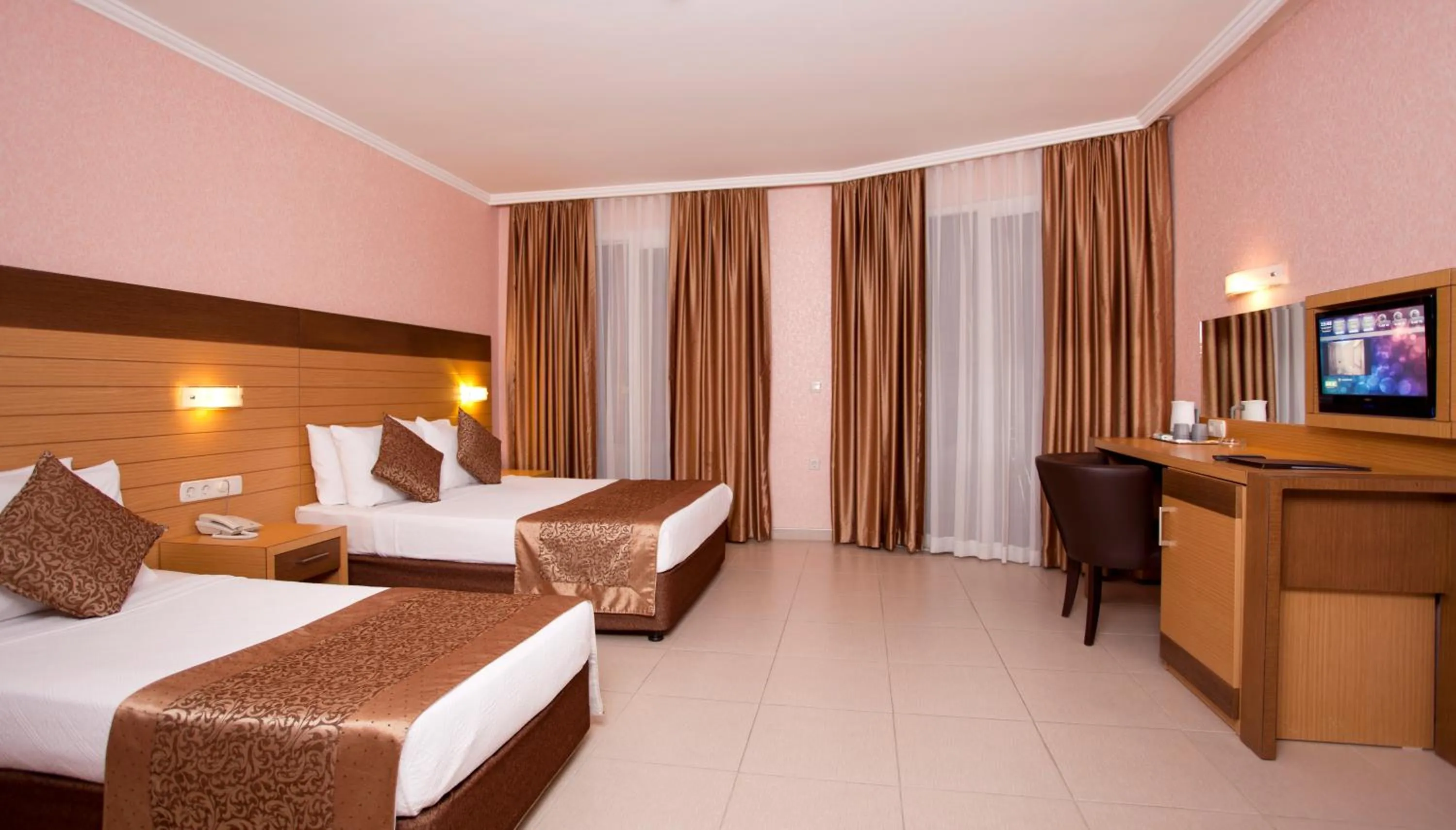 Photo of the whole room, Bed in Remi Hotel