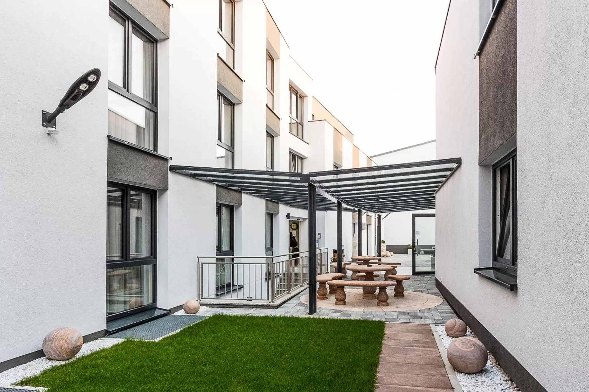 Property building in Naam Hotel & Apartments Frankfurt City-Messe Airport